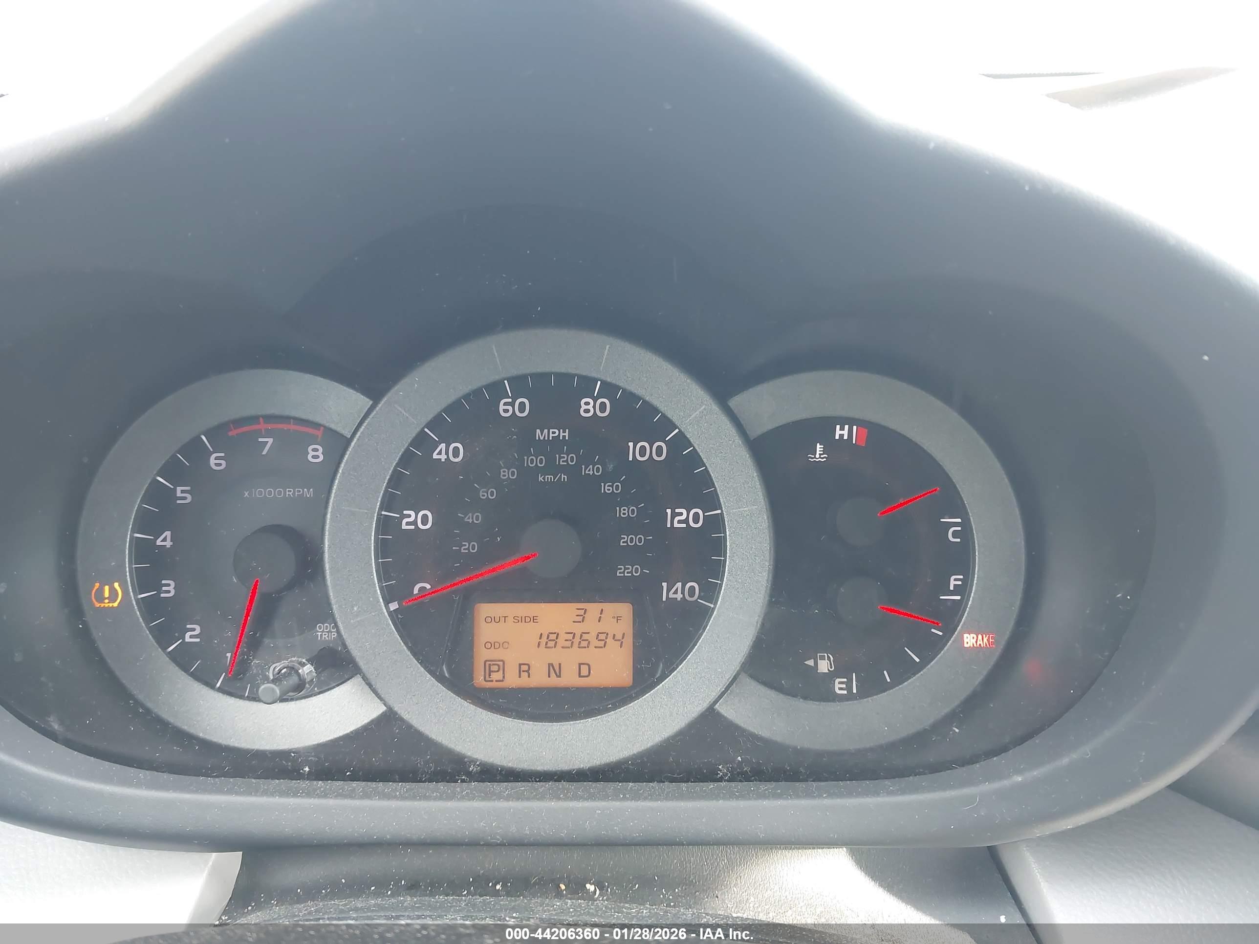 TOYOTA RAV4 image 7