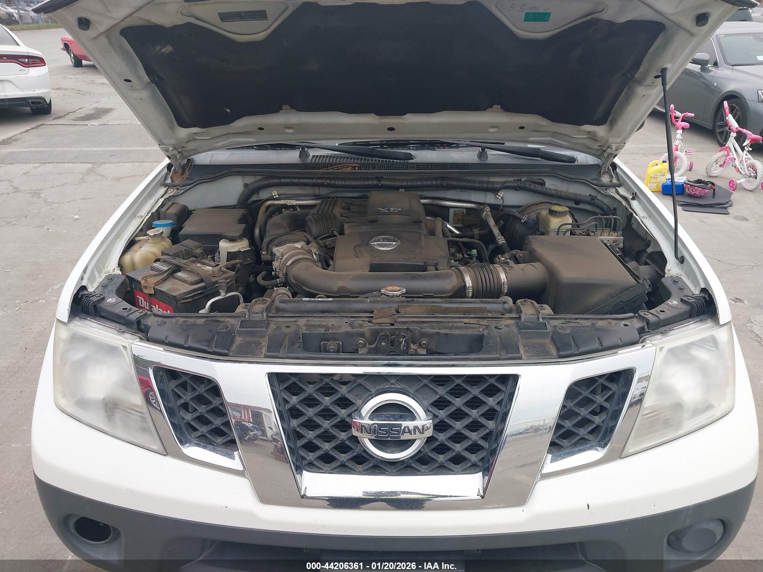 NISSAN FRONTIER image 10