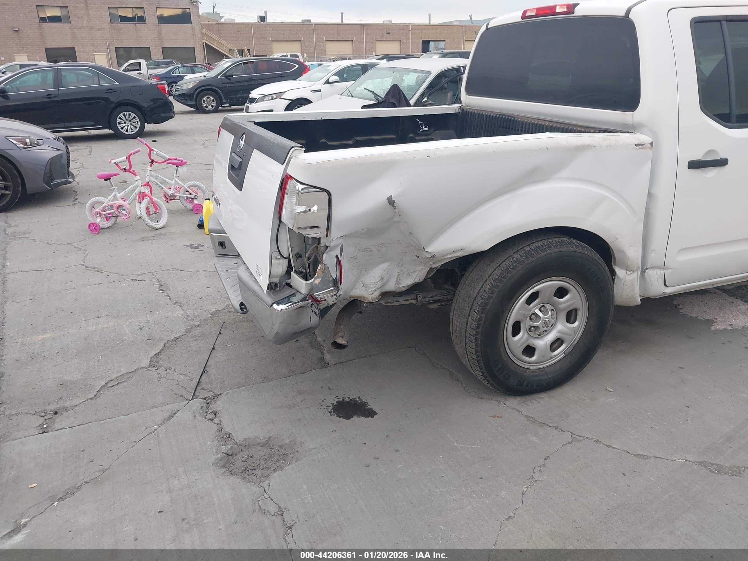 NISSAN FRONTIER image 6
