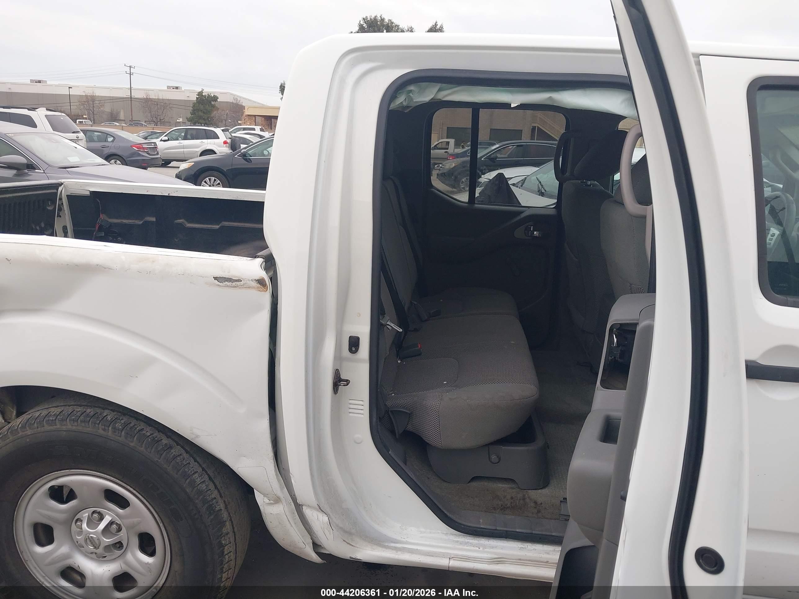 NISSAN FRONTIER image 8