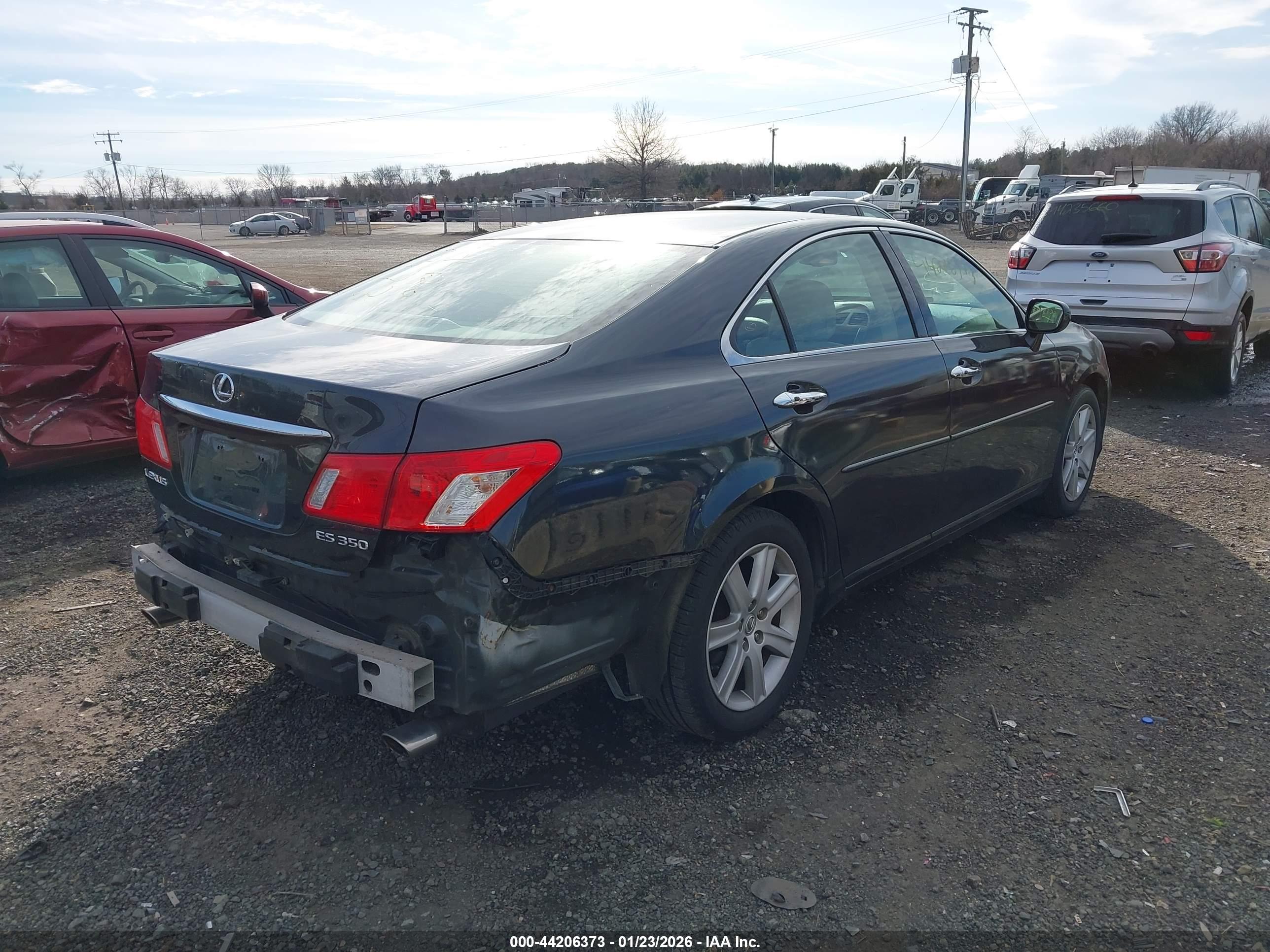 LEXUS ES image 4