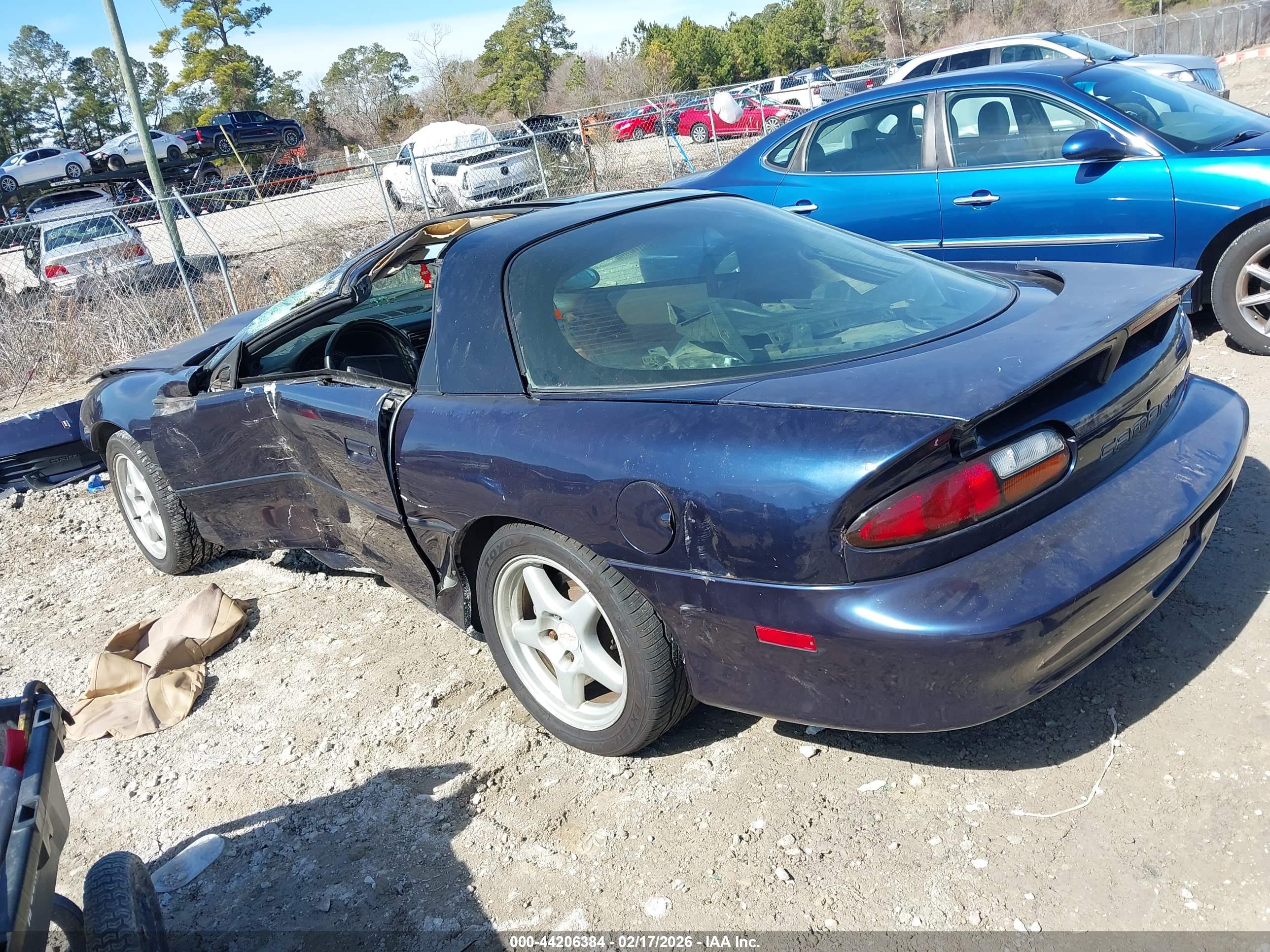 CHEVROLET CAMARO image 3