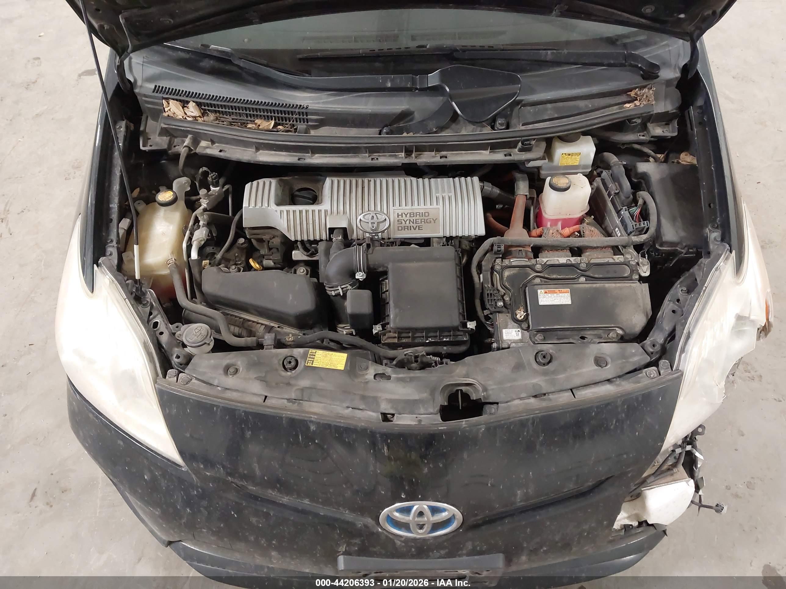 TOYOTA PRIUS image 10