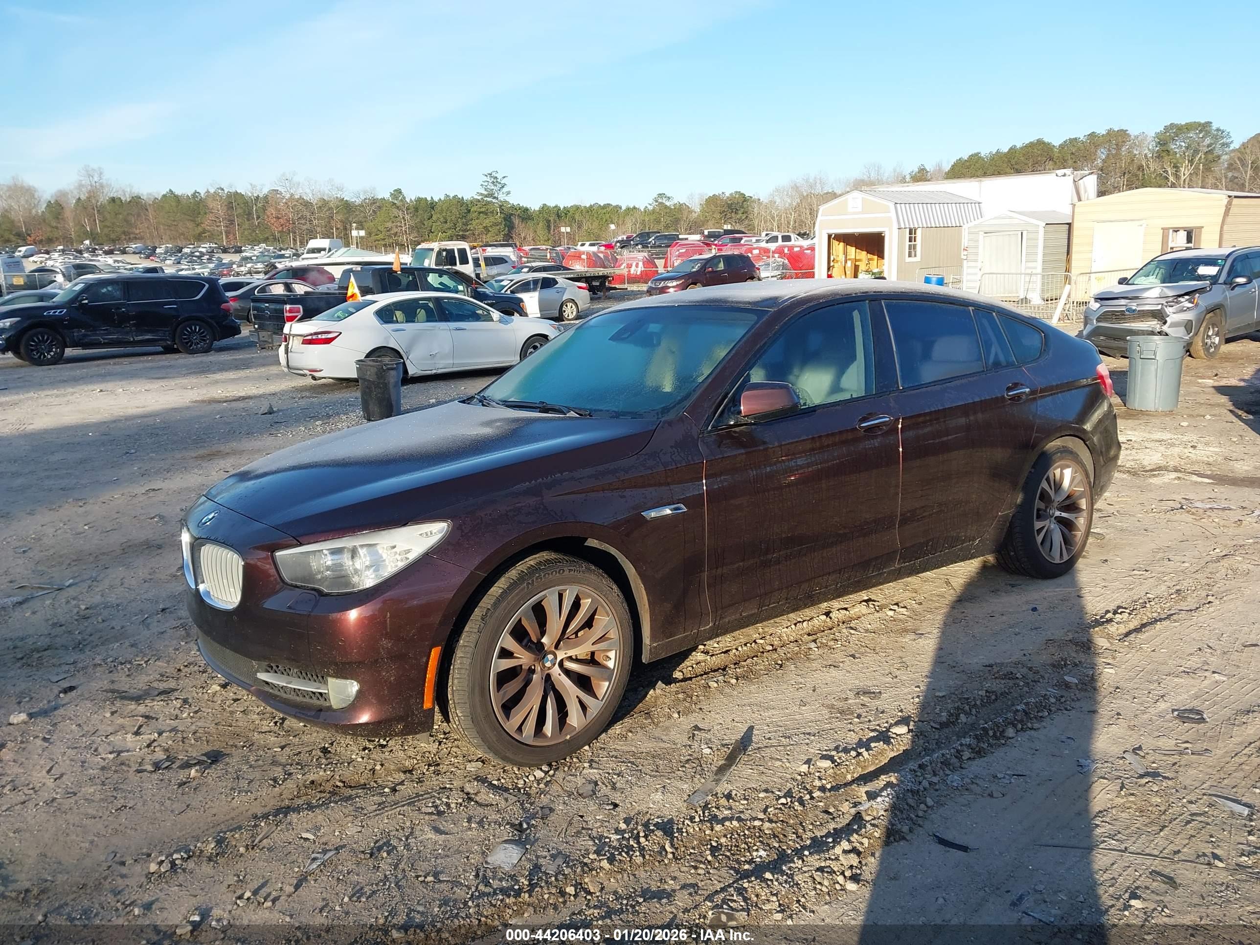 BMW 550I image 2