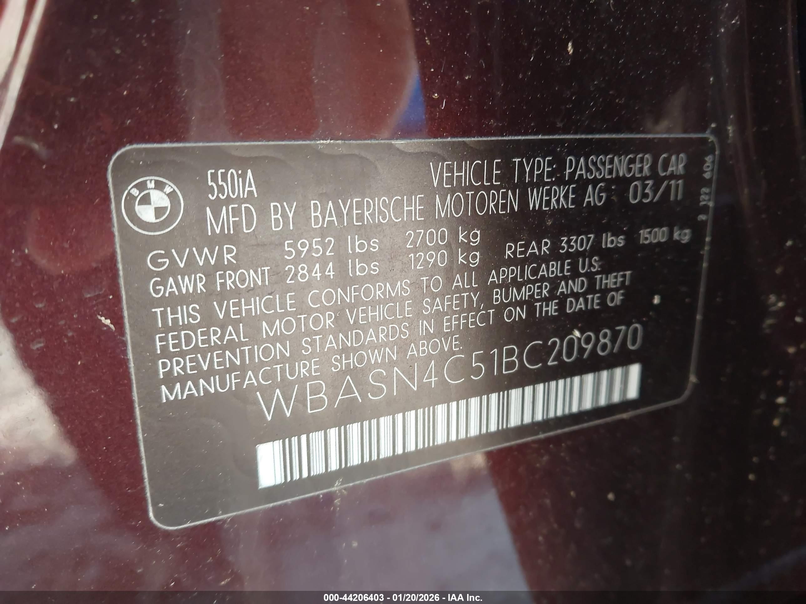 BMW 550I image 9
