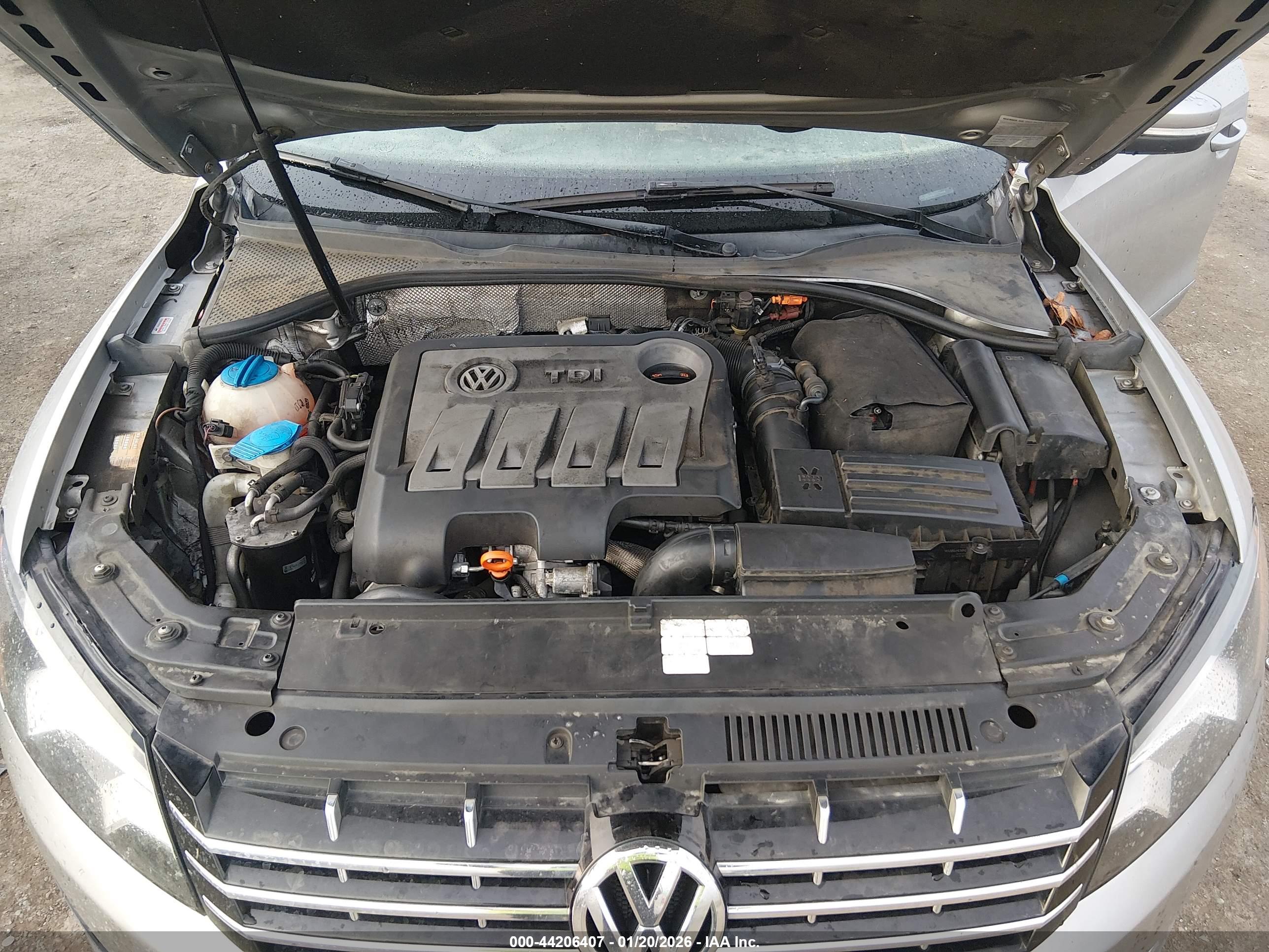 VOLKSWAGEN PASSAT image 10