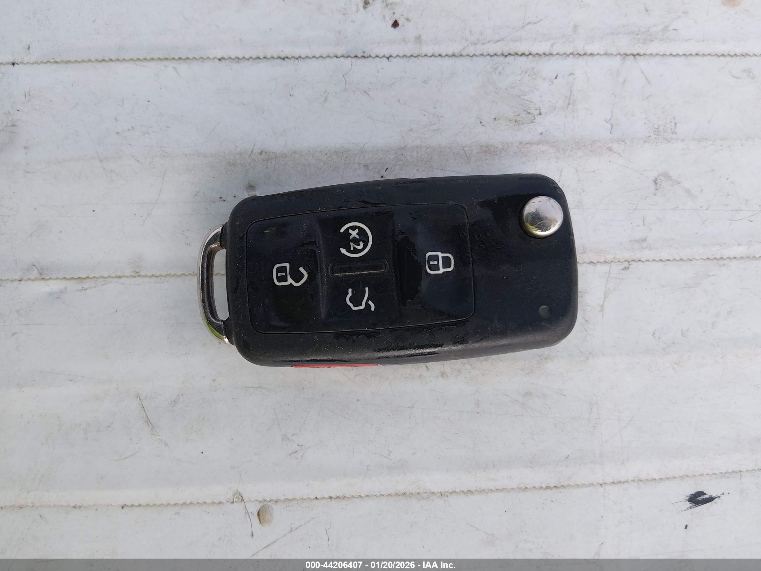 VOLKSWAGEN PASSAT image 11