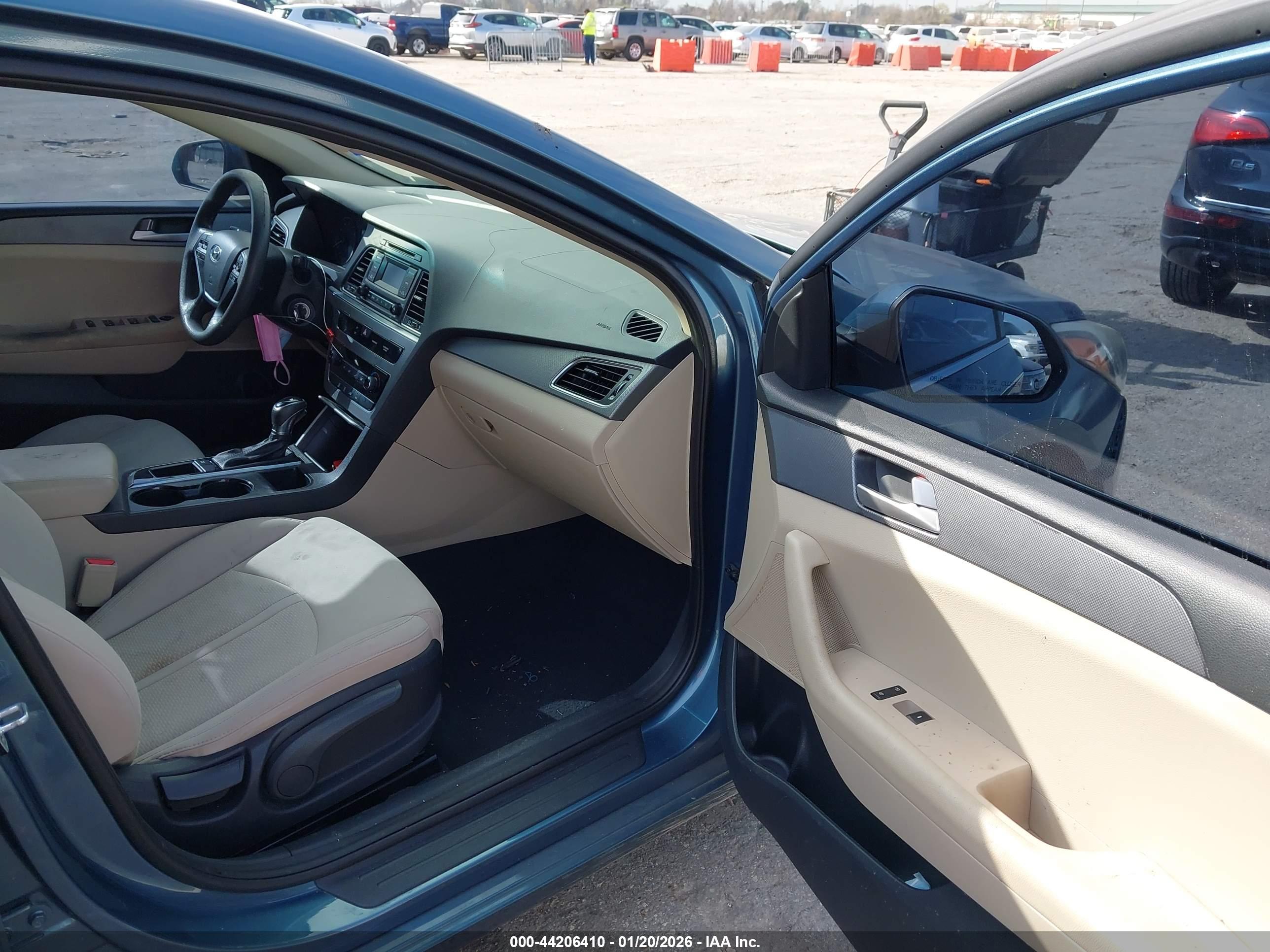 HYUNDAI SONATA image 5