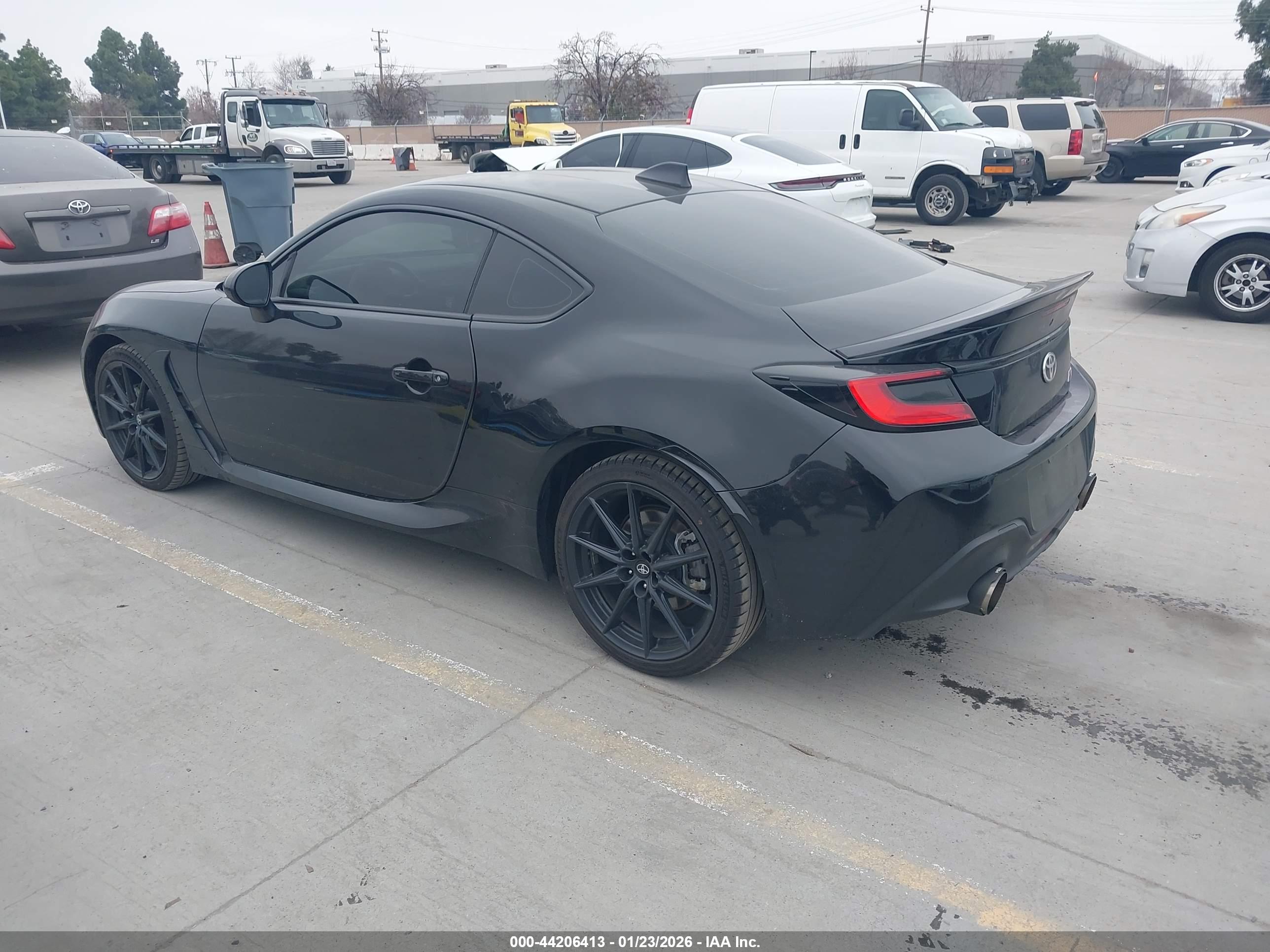 TOYOTA GR86 image 3