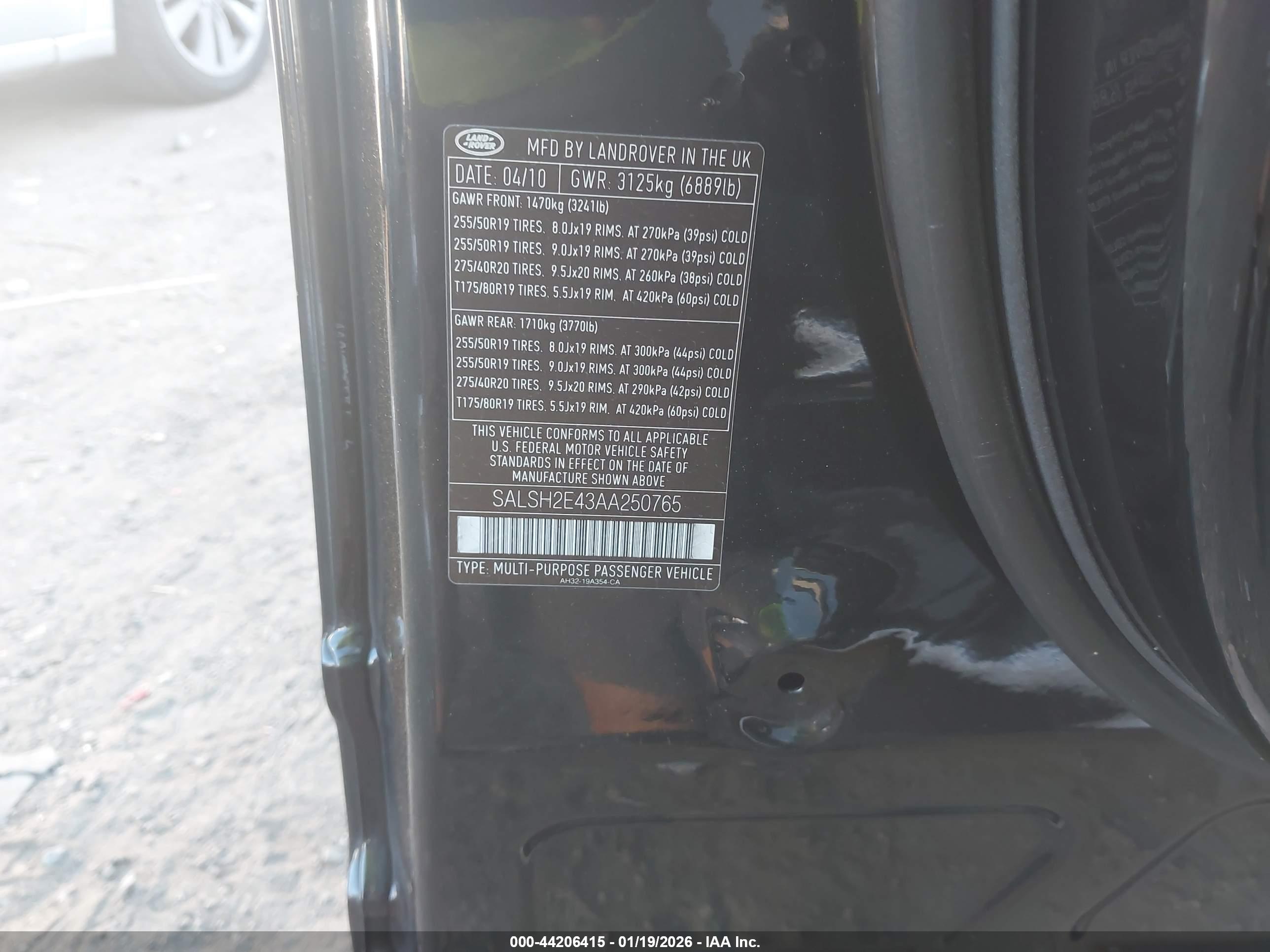 LAND ROVER image 9