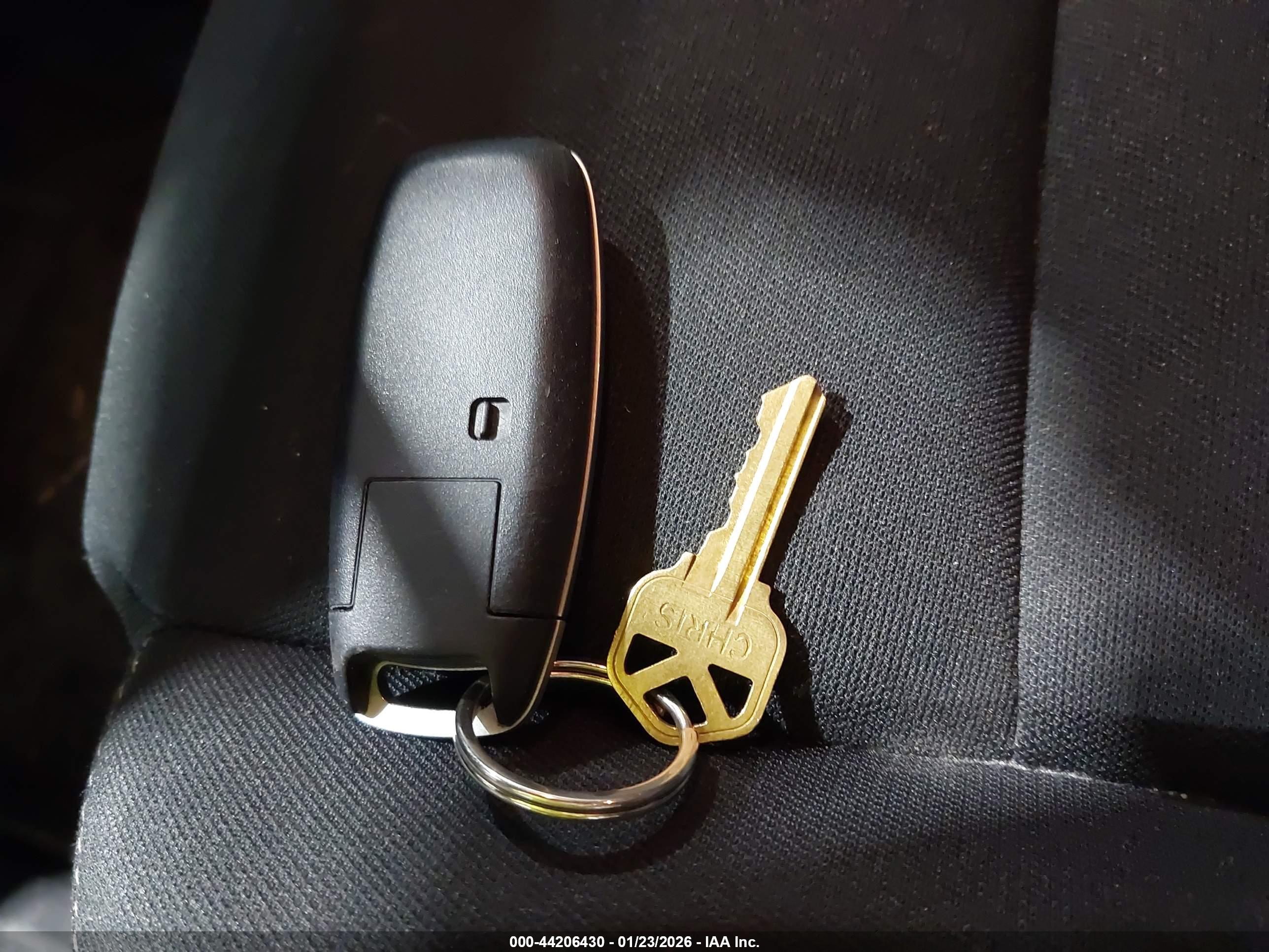 NISSAN ROGUE image 11