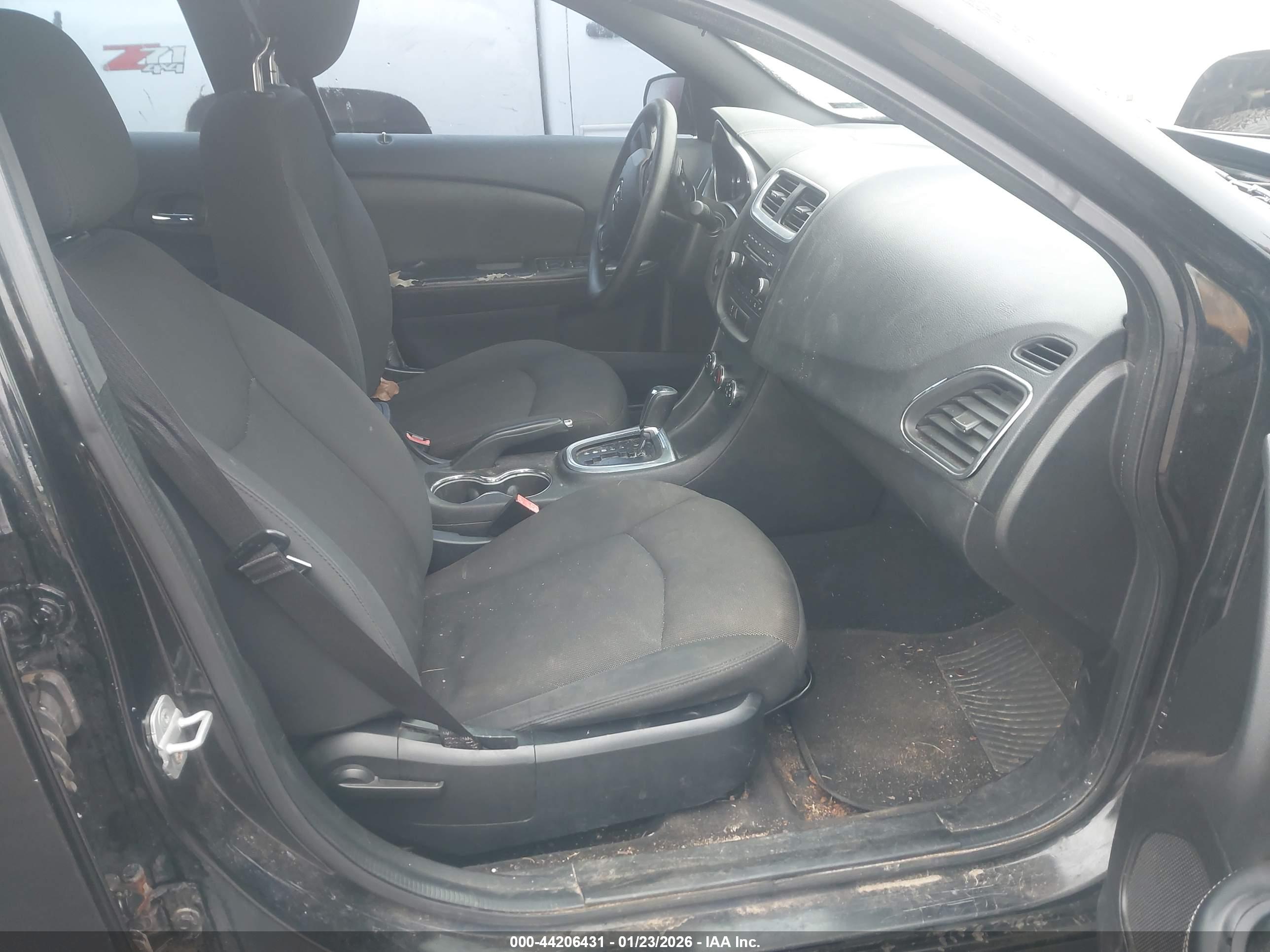 DODGE AVENGER image 5
