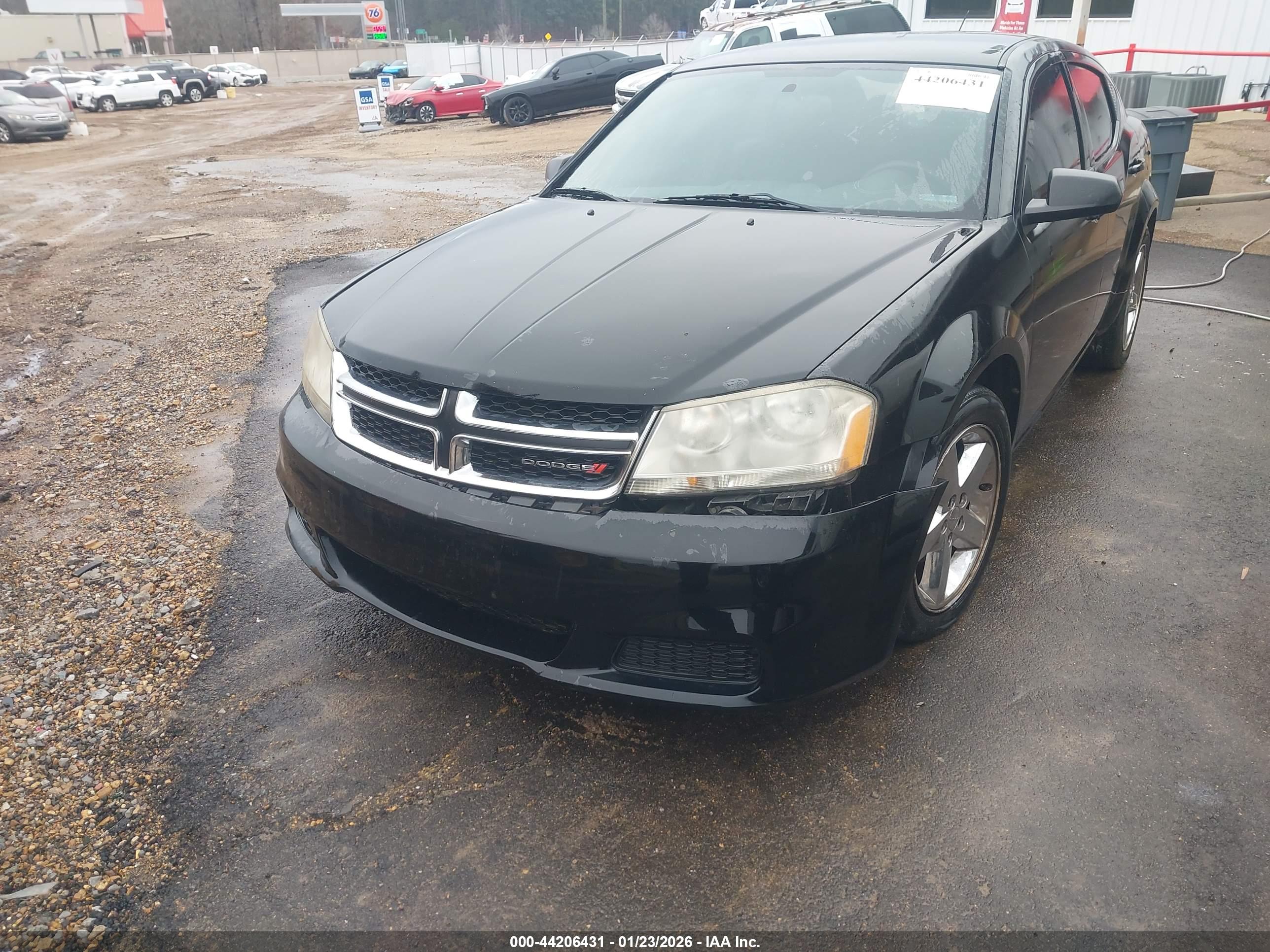DODGE AVENGER image 6