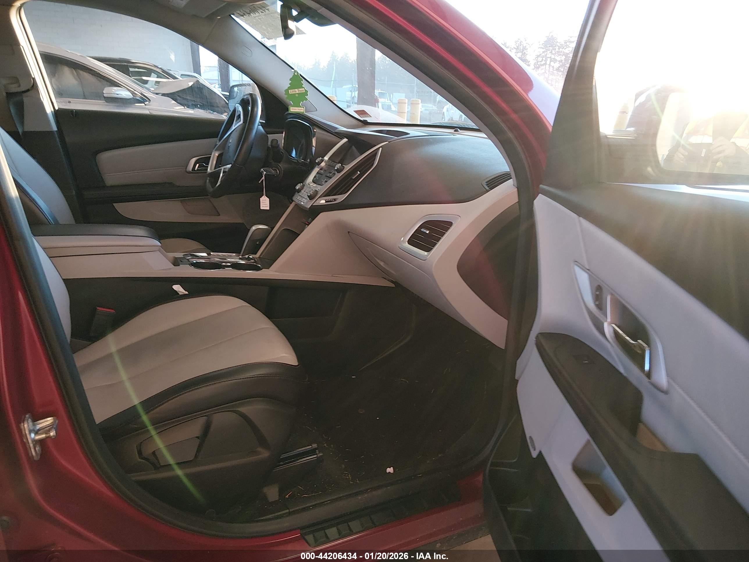 GMC TERRAIN image 5