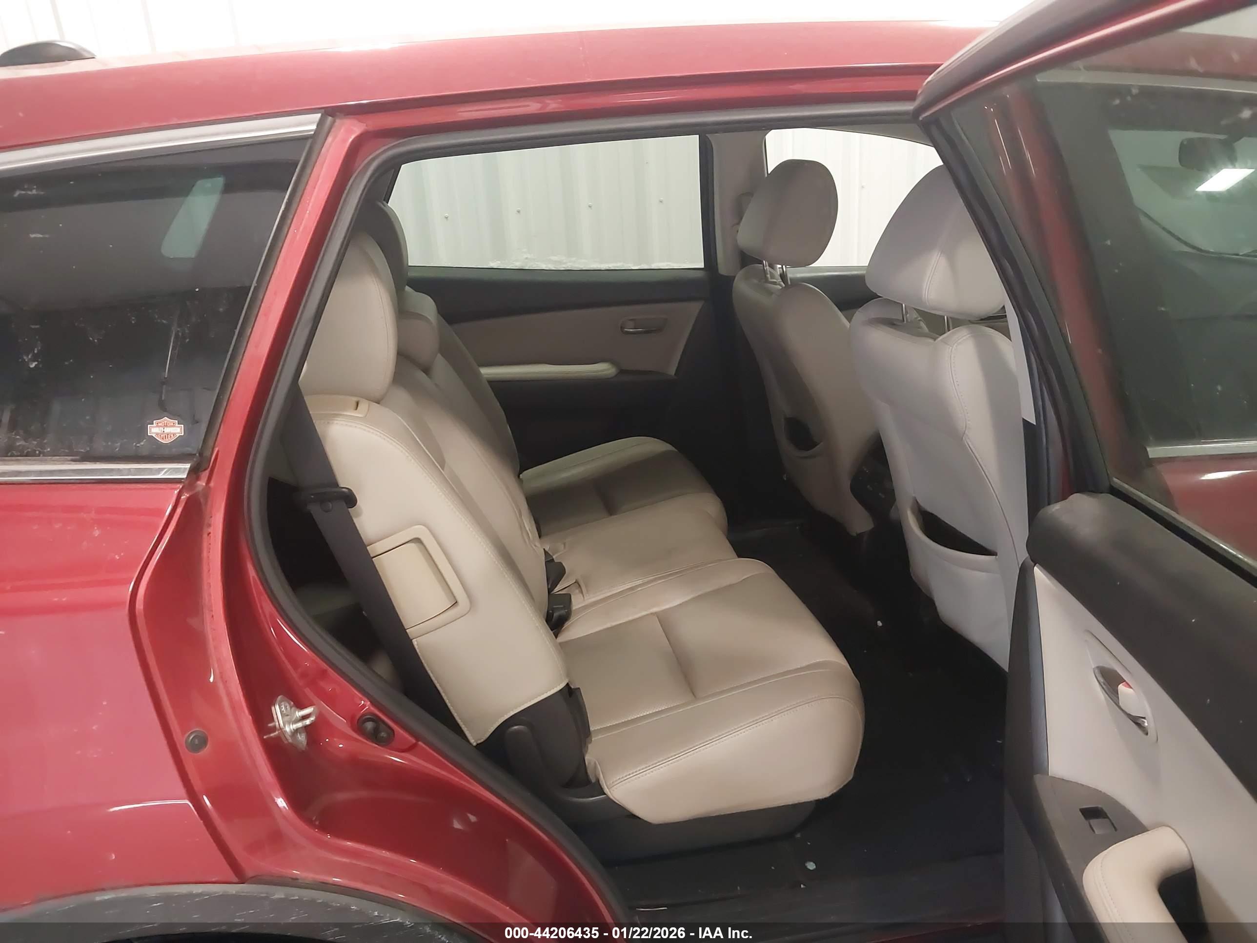 MAZDA CX-9 image 8