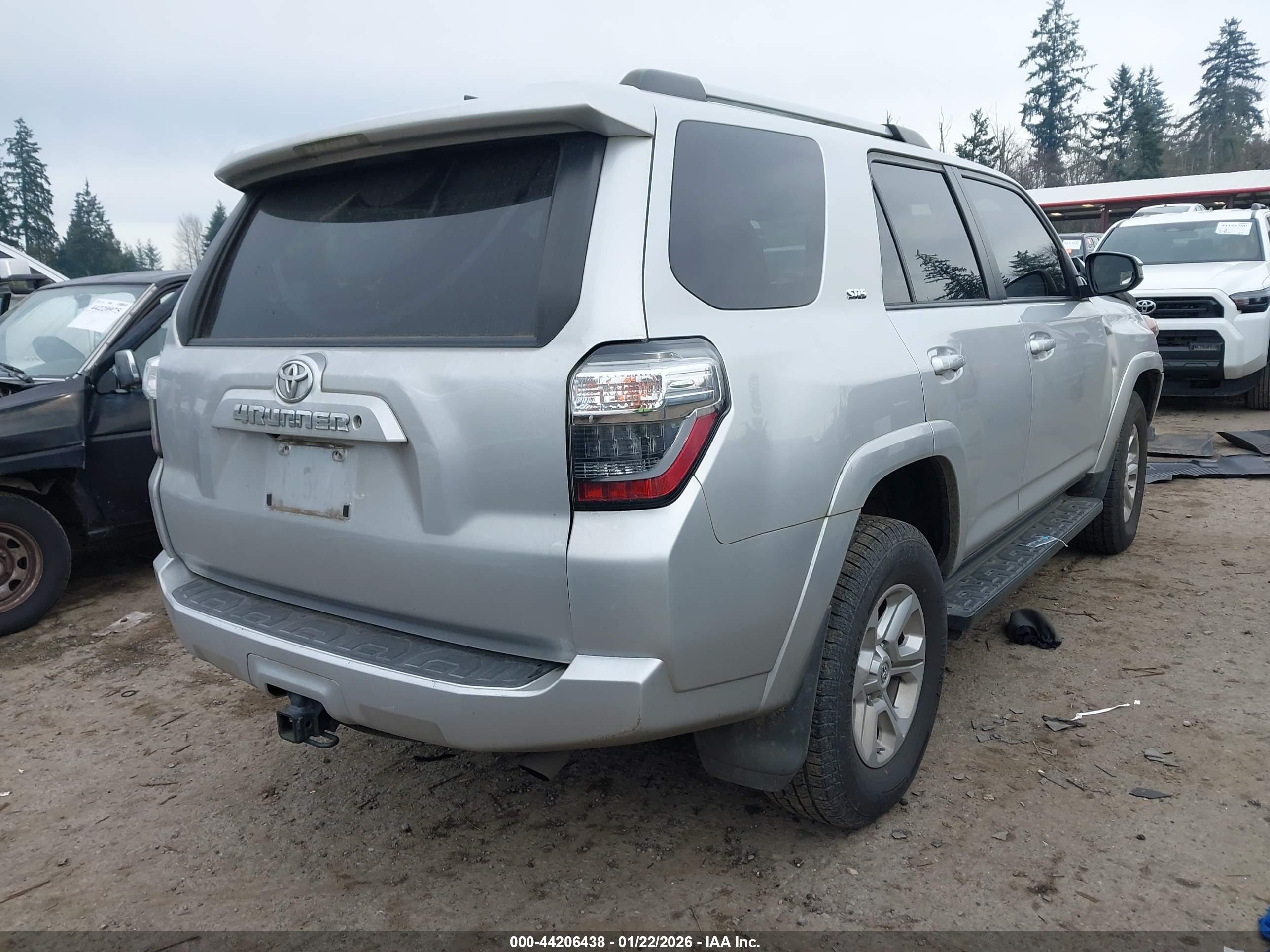 TOYOTA 4RUNNER image 4