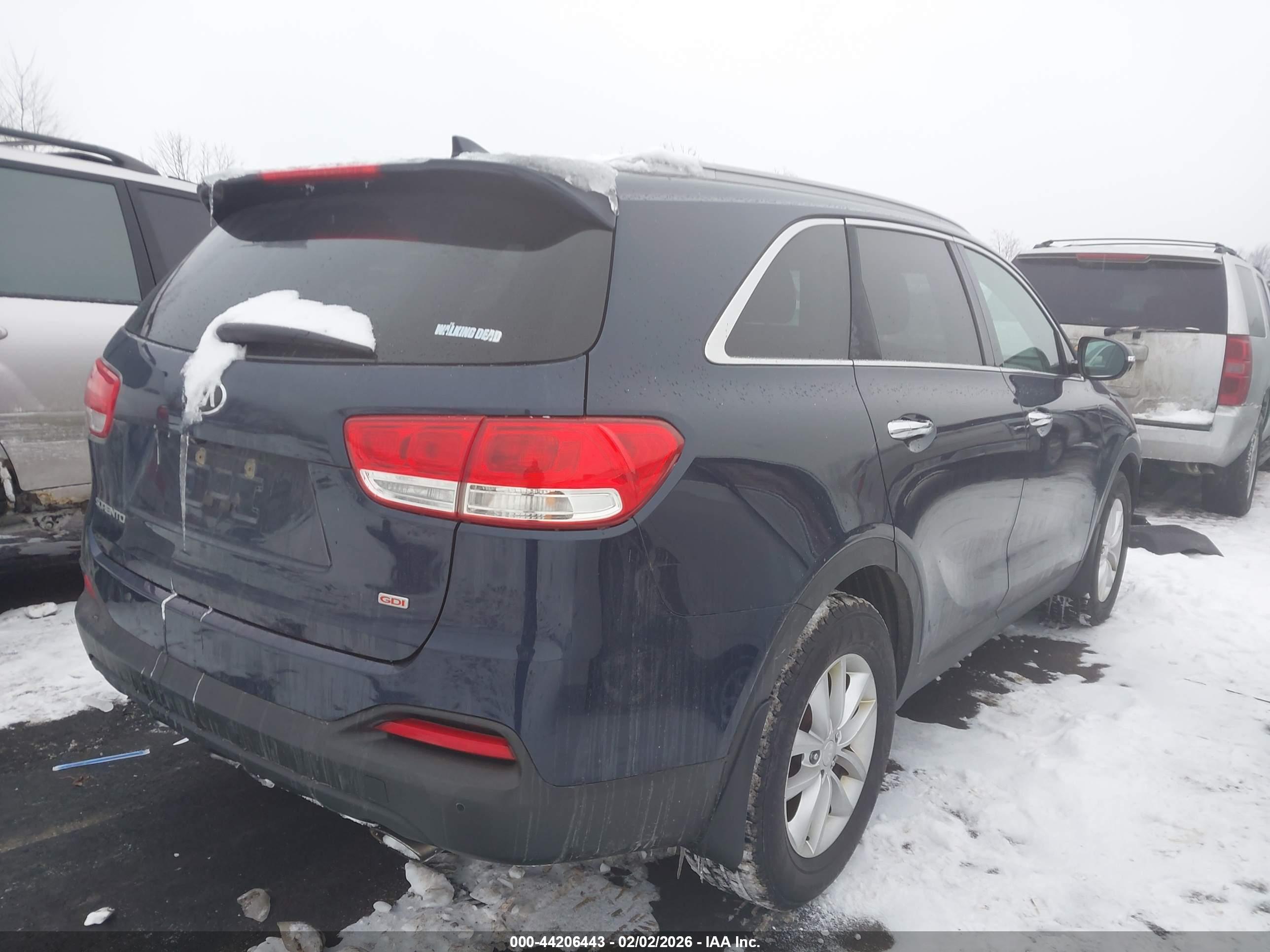 KIA SORENTO image 4