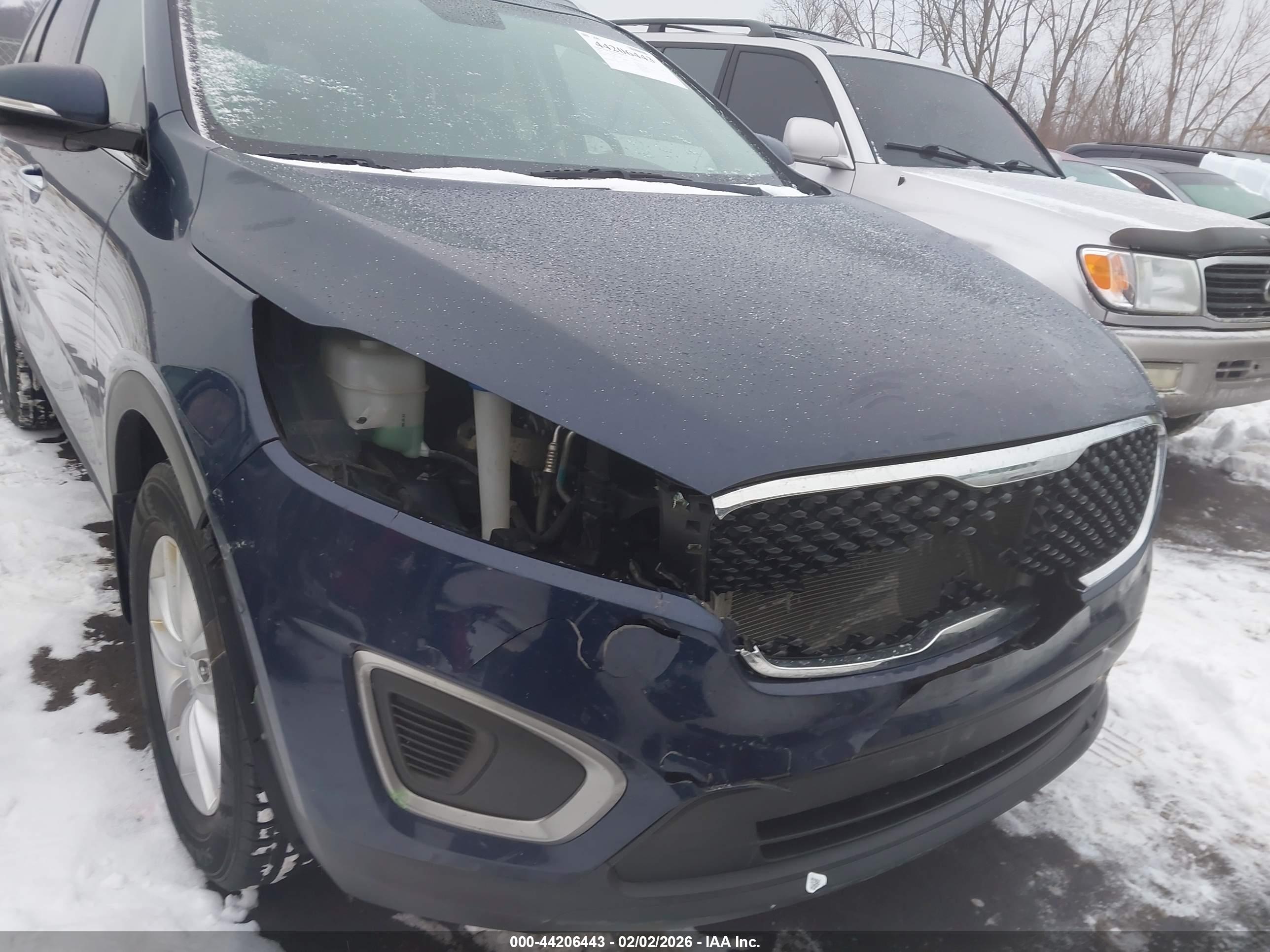 KIA SORENTO image 6