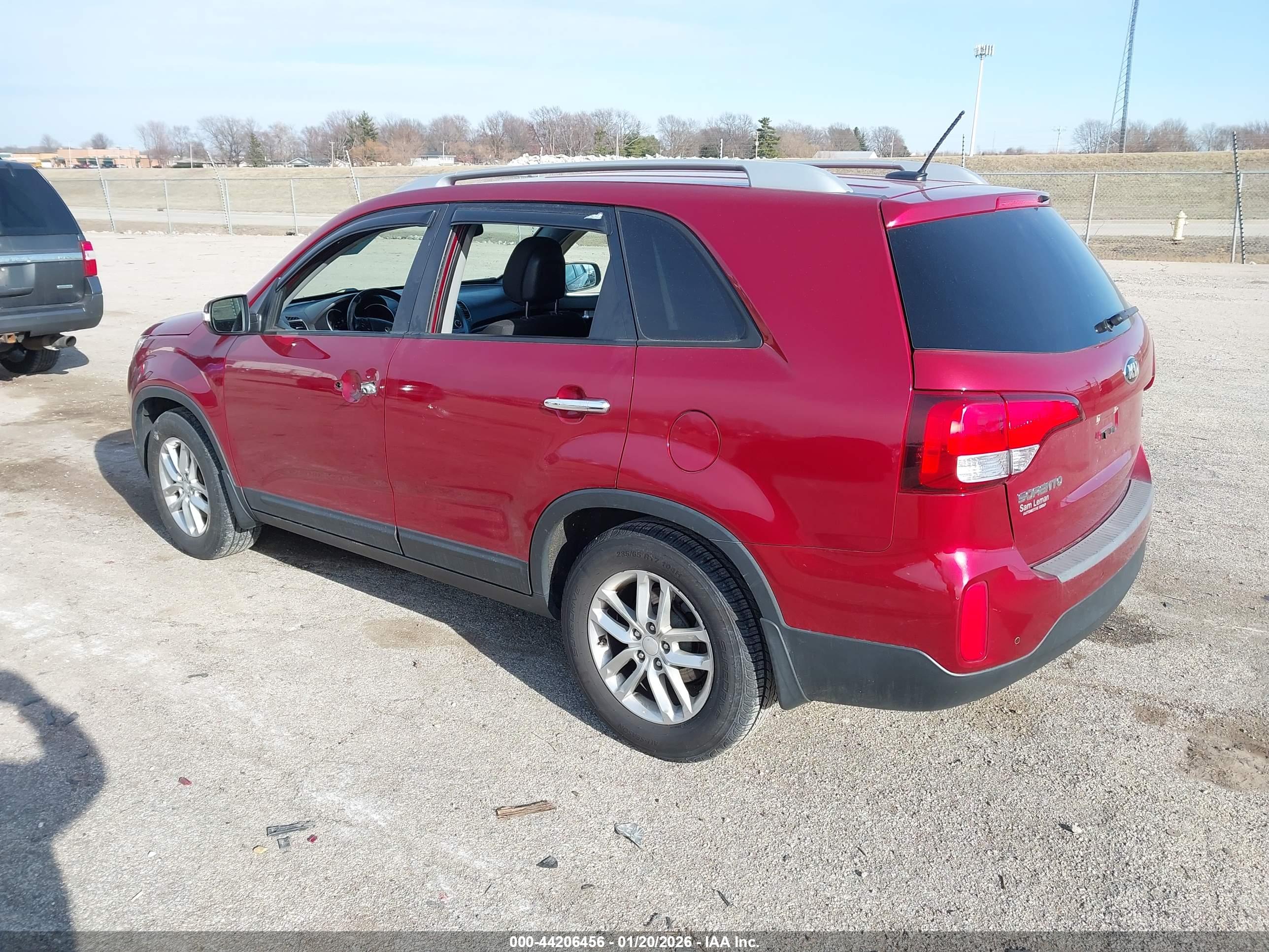KIA SORENTO image 3