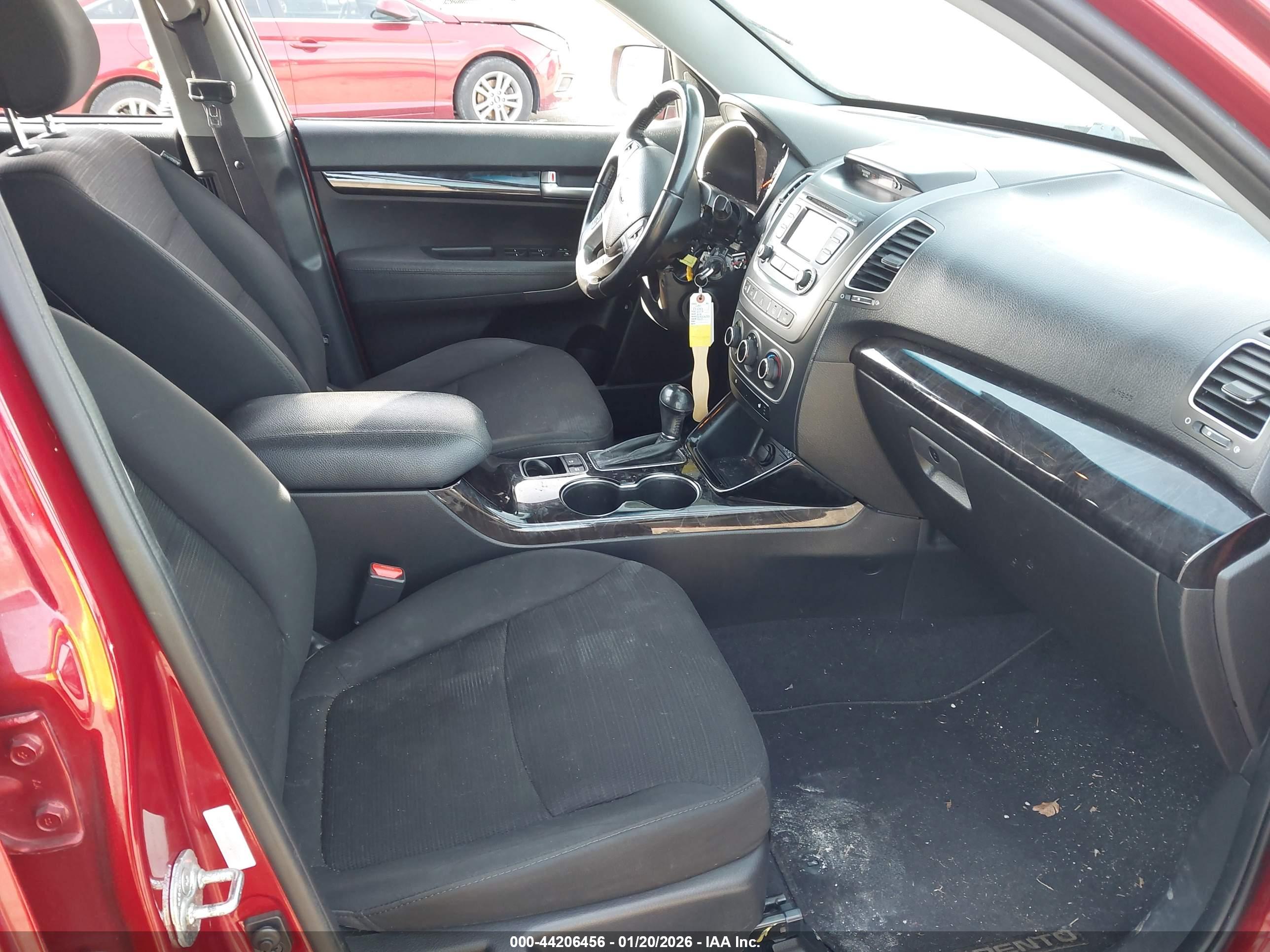 KIA SORENTO image 5