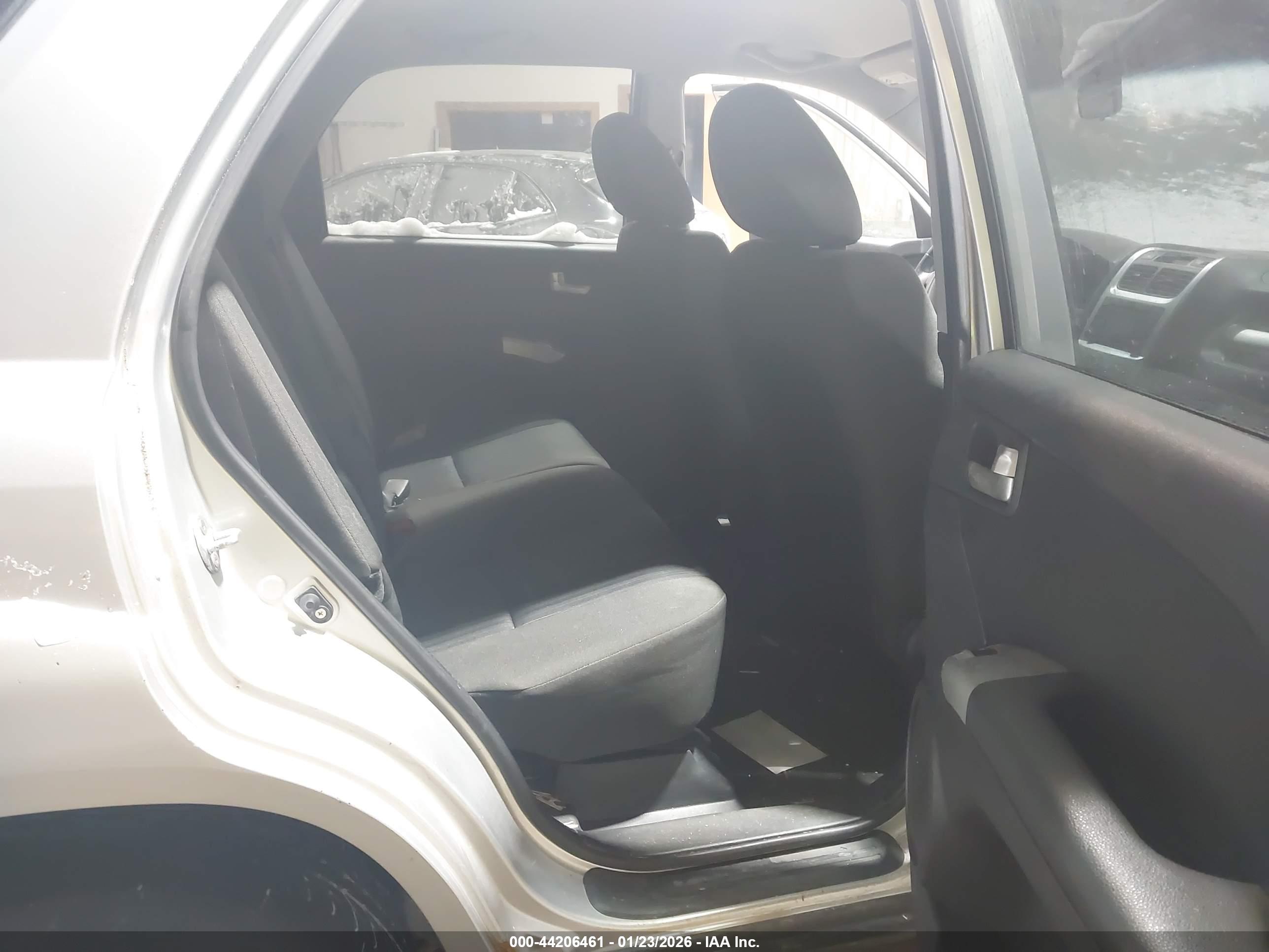 KIA SPORTAGE image 8