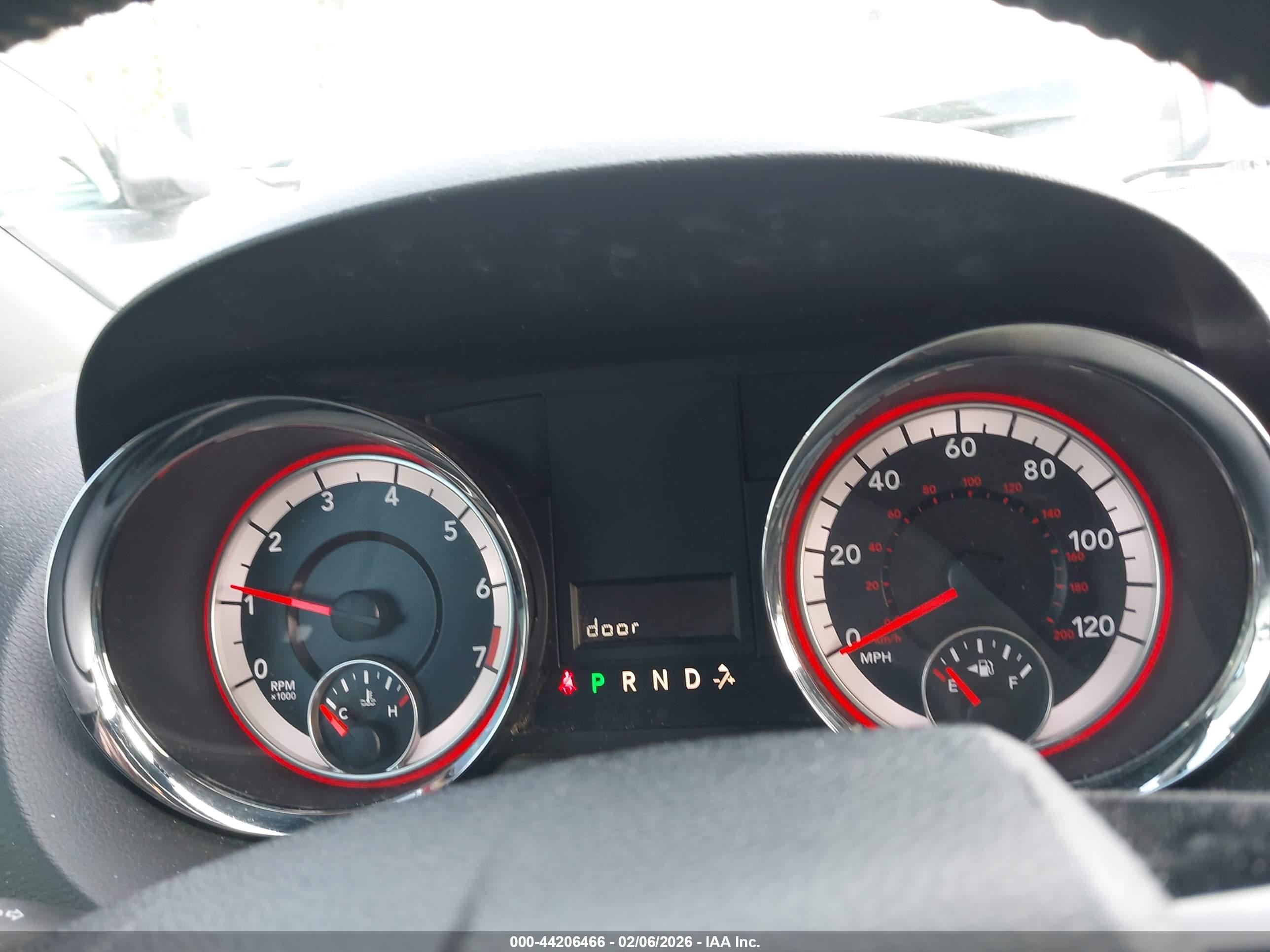 DODGE GRAND image 7