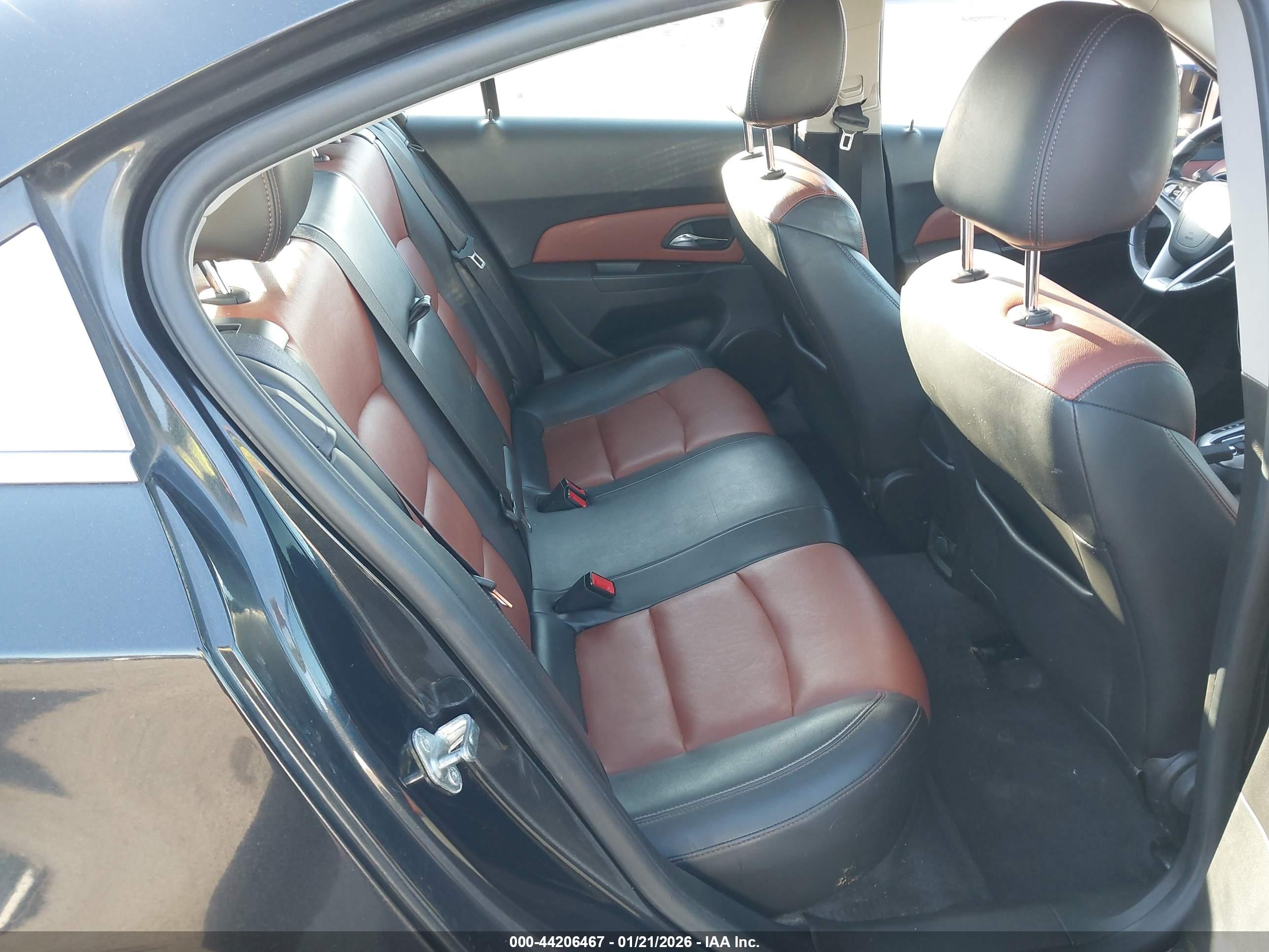 CHEVROLET CRUZE image 8