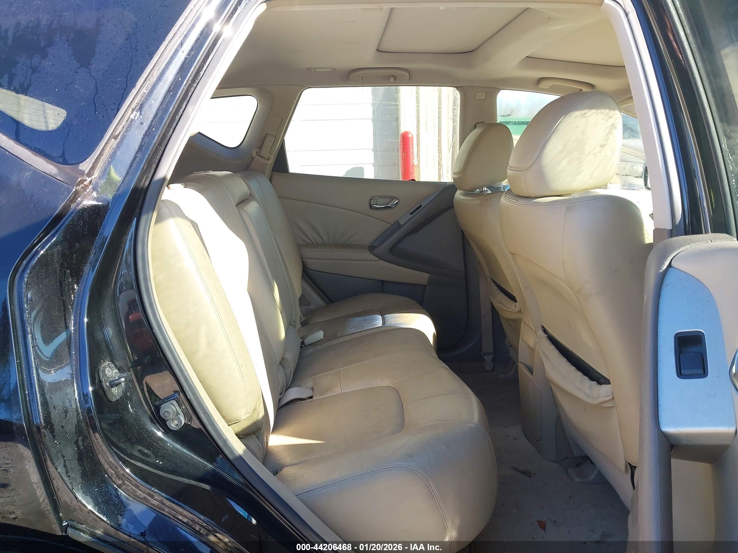 NISSAN MURANO image 8
