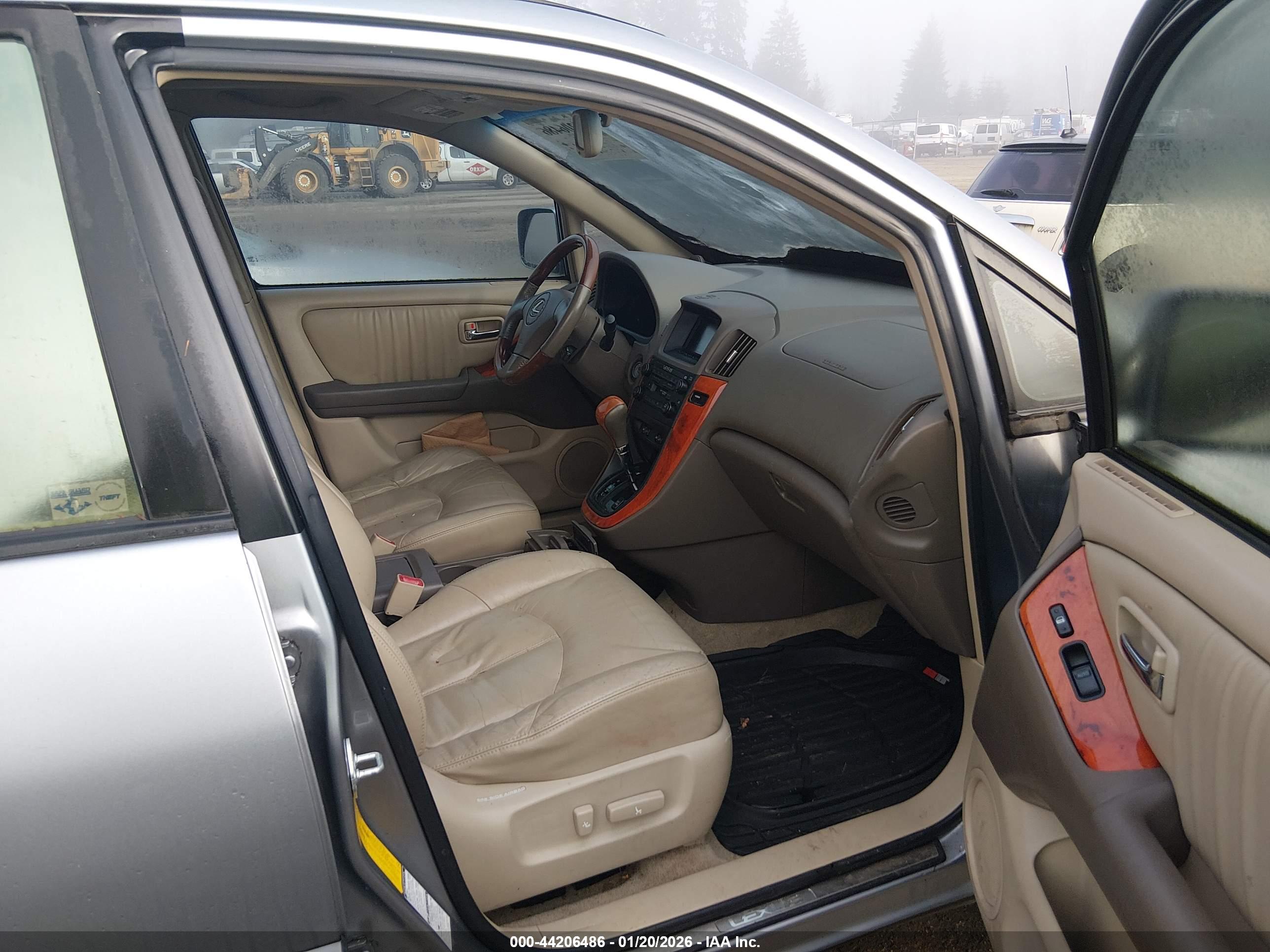 LEXUS RX image 5