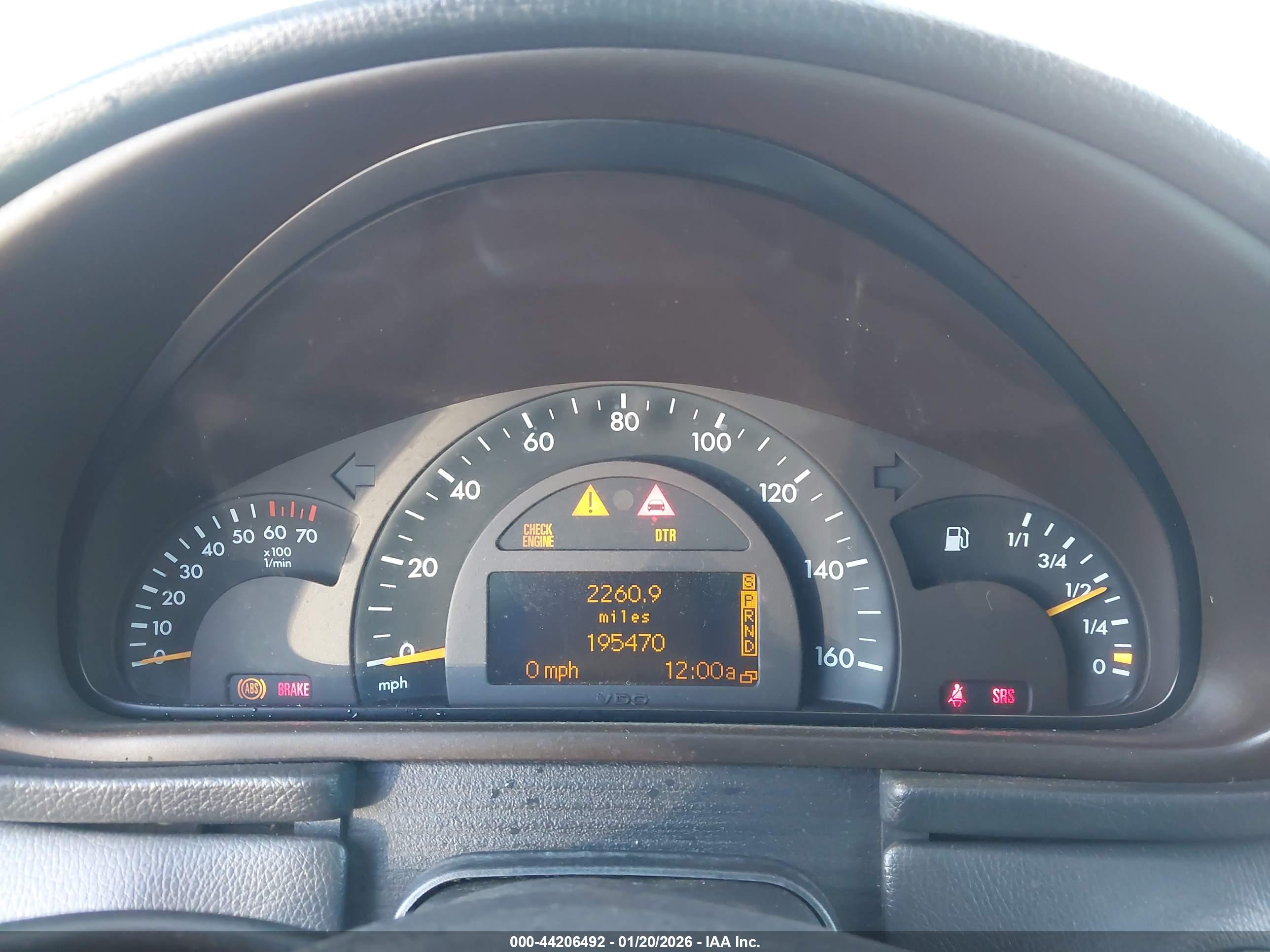 MERCEDES-BENZ C image 7