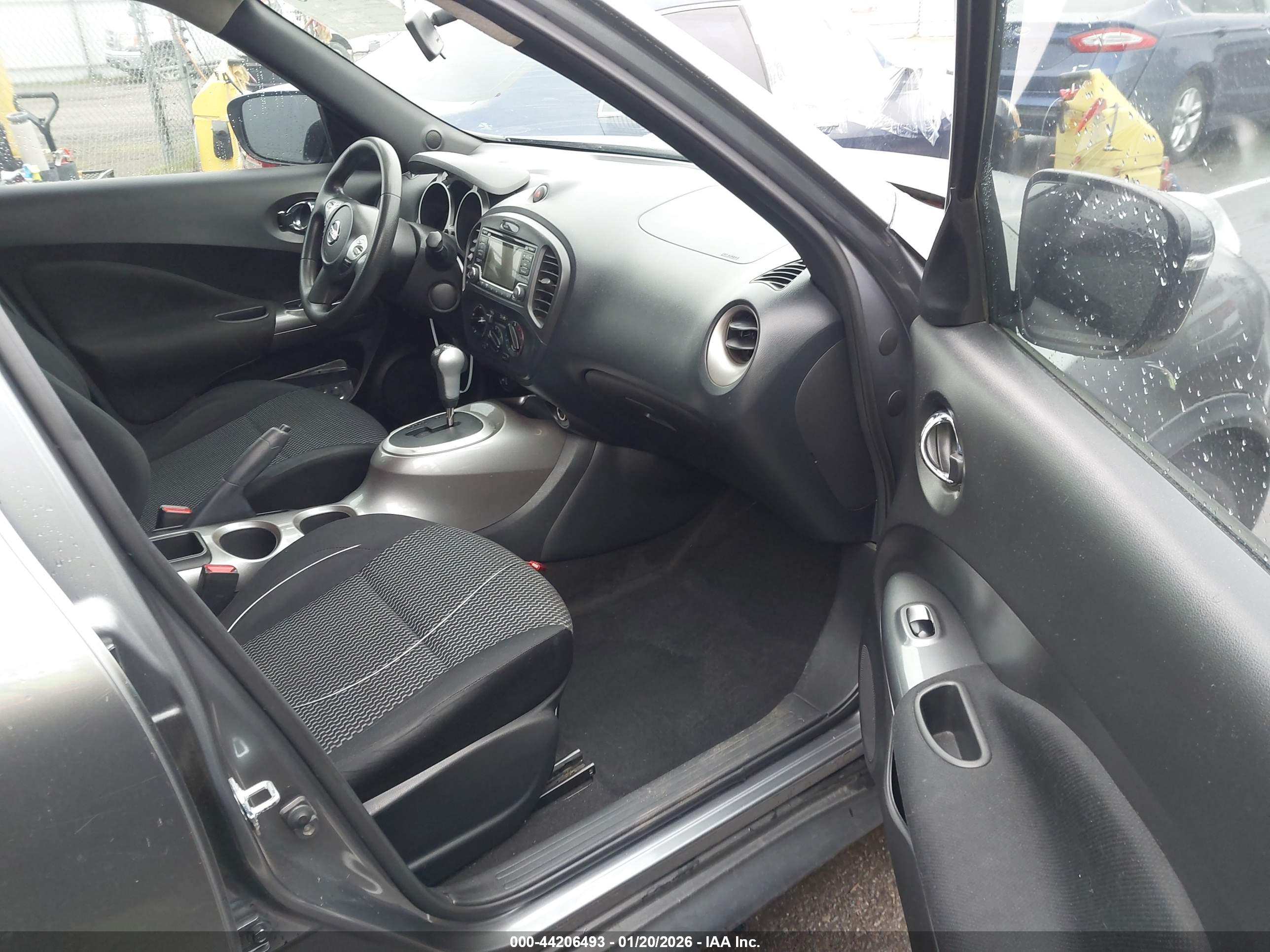 NISSAN JUKE image 5