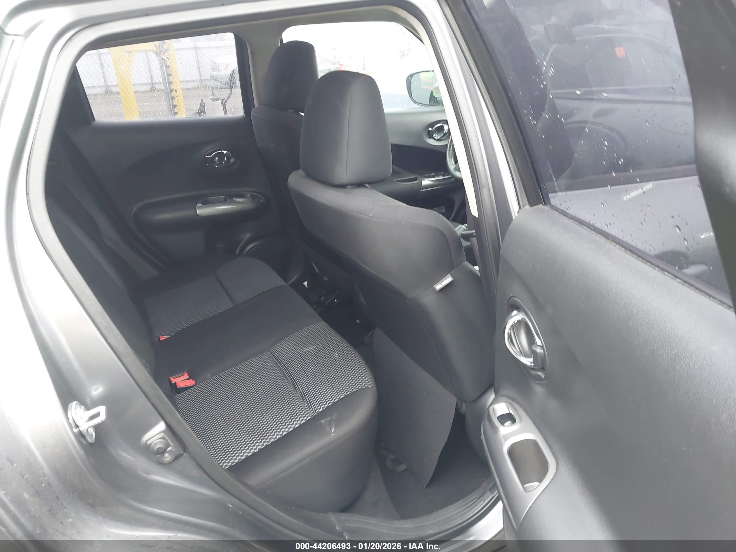 NISSAN JUKE image 8