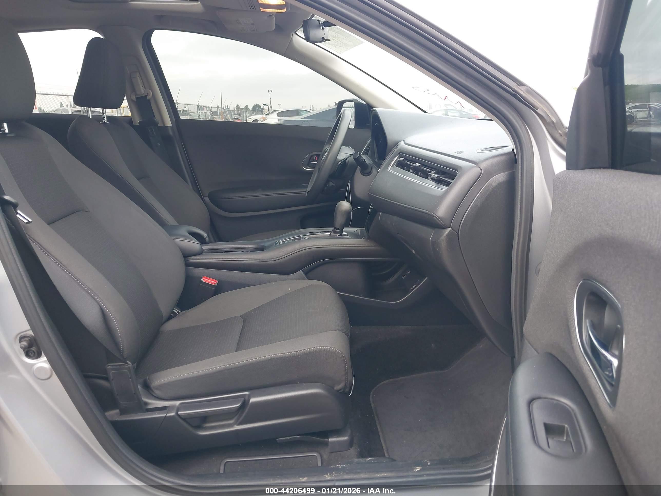 HONDA HR-V image 5