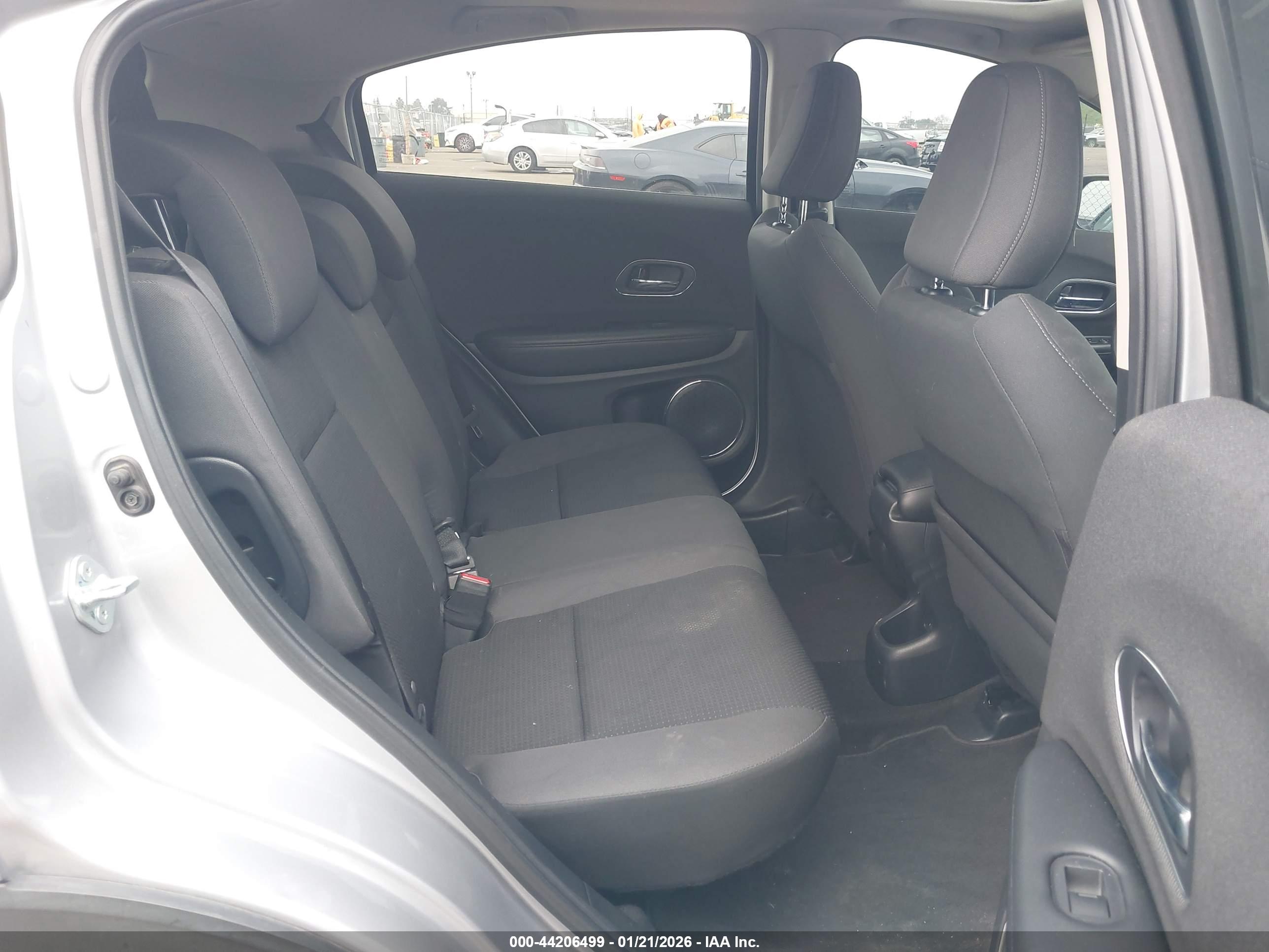 HONDA HR-V image 8
