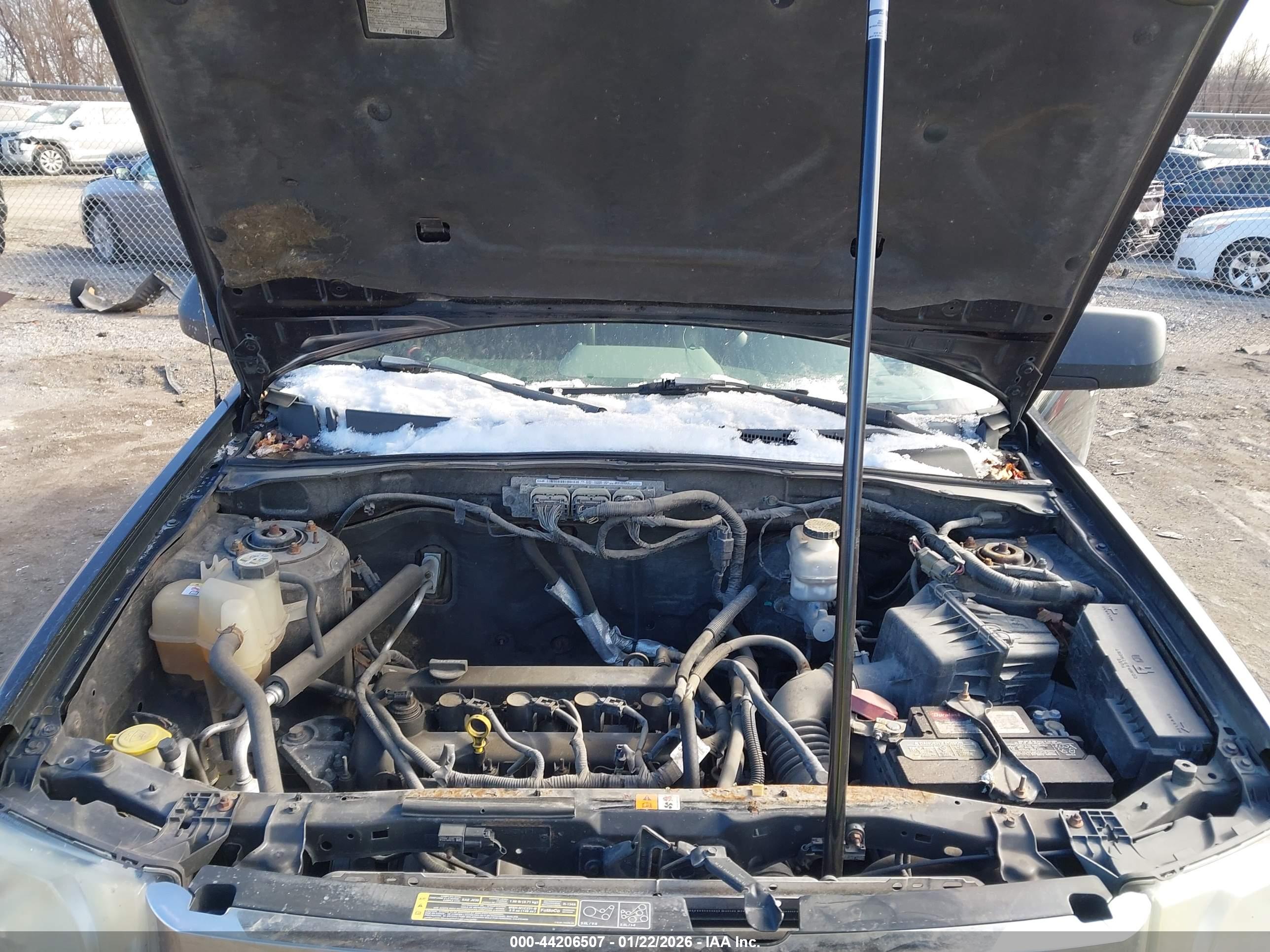 FORD ESCAPE image 10