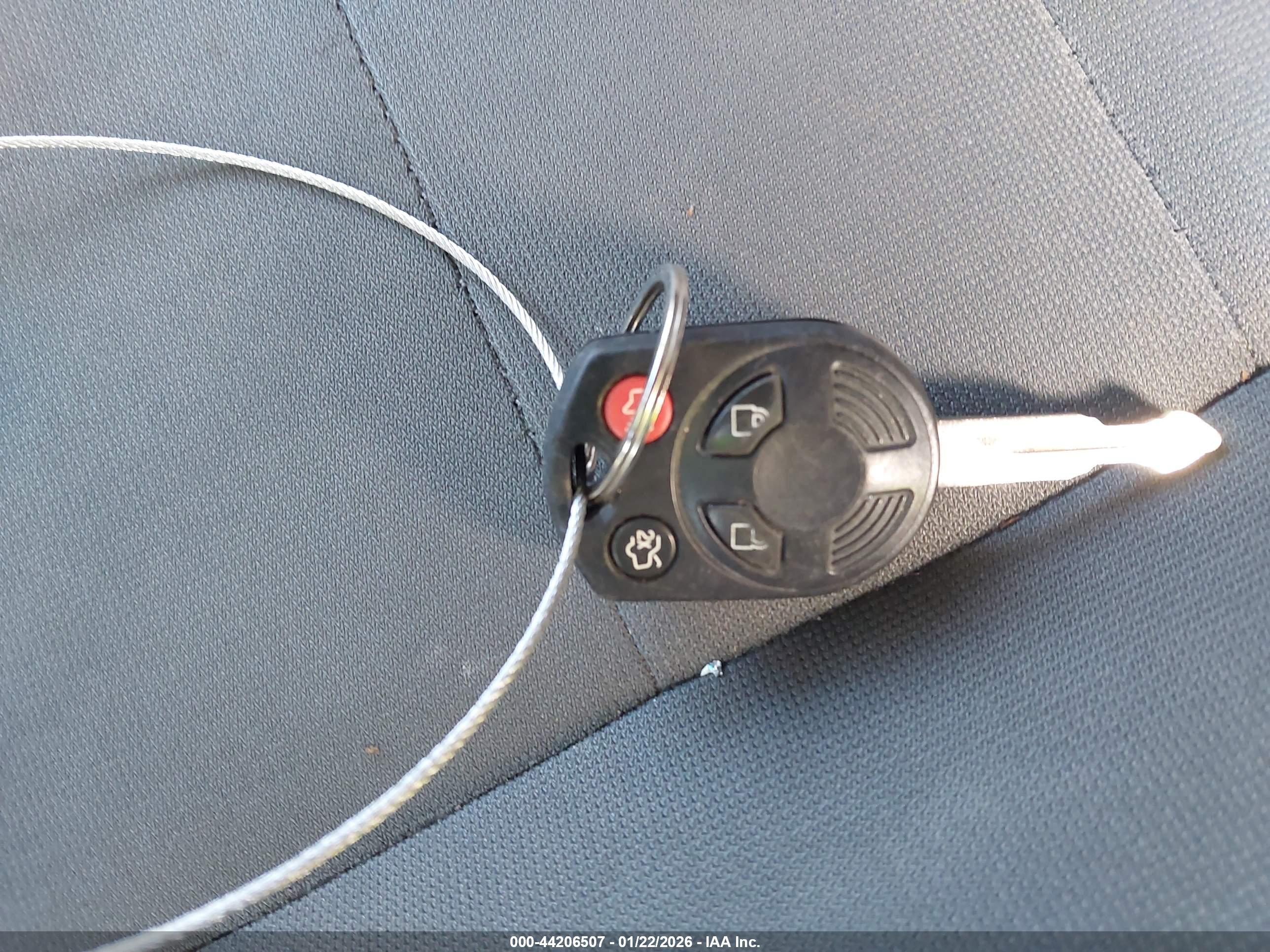 FORD ESCAPE image 11