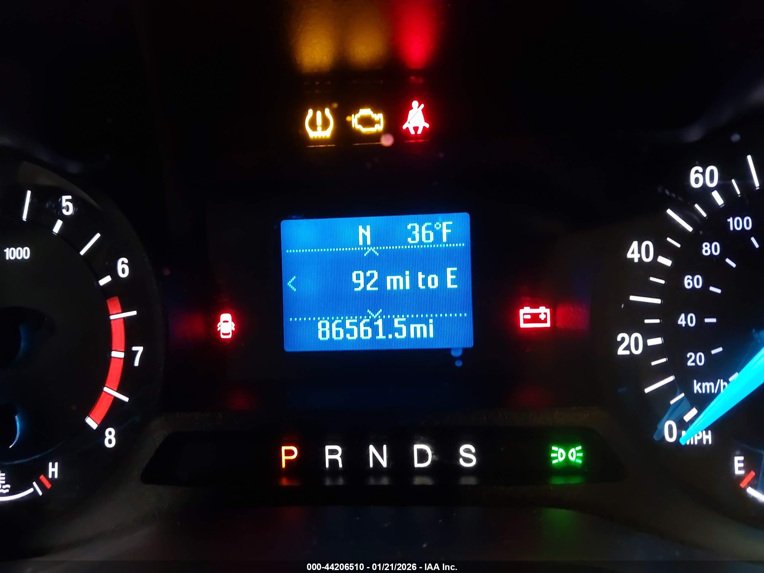 FORD FUSION image 7