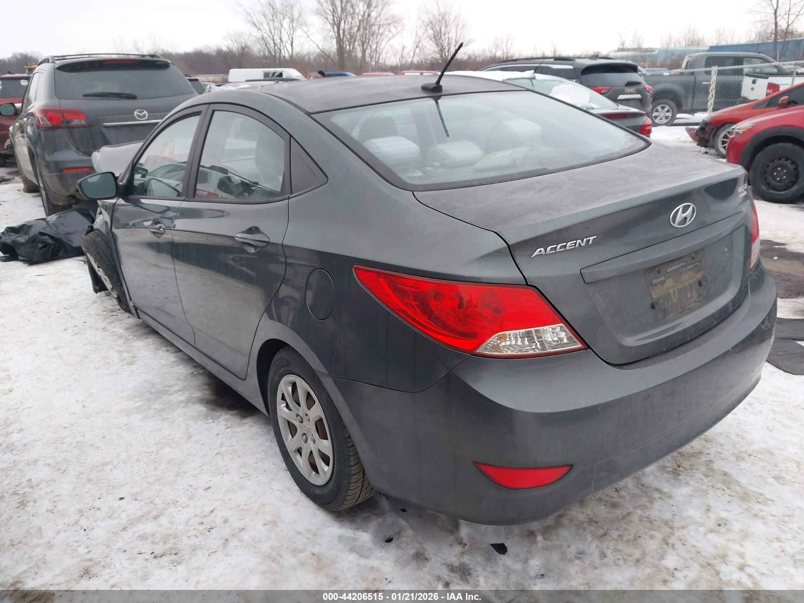 HYUNDAI ACCENT image 3