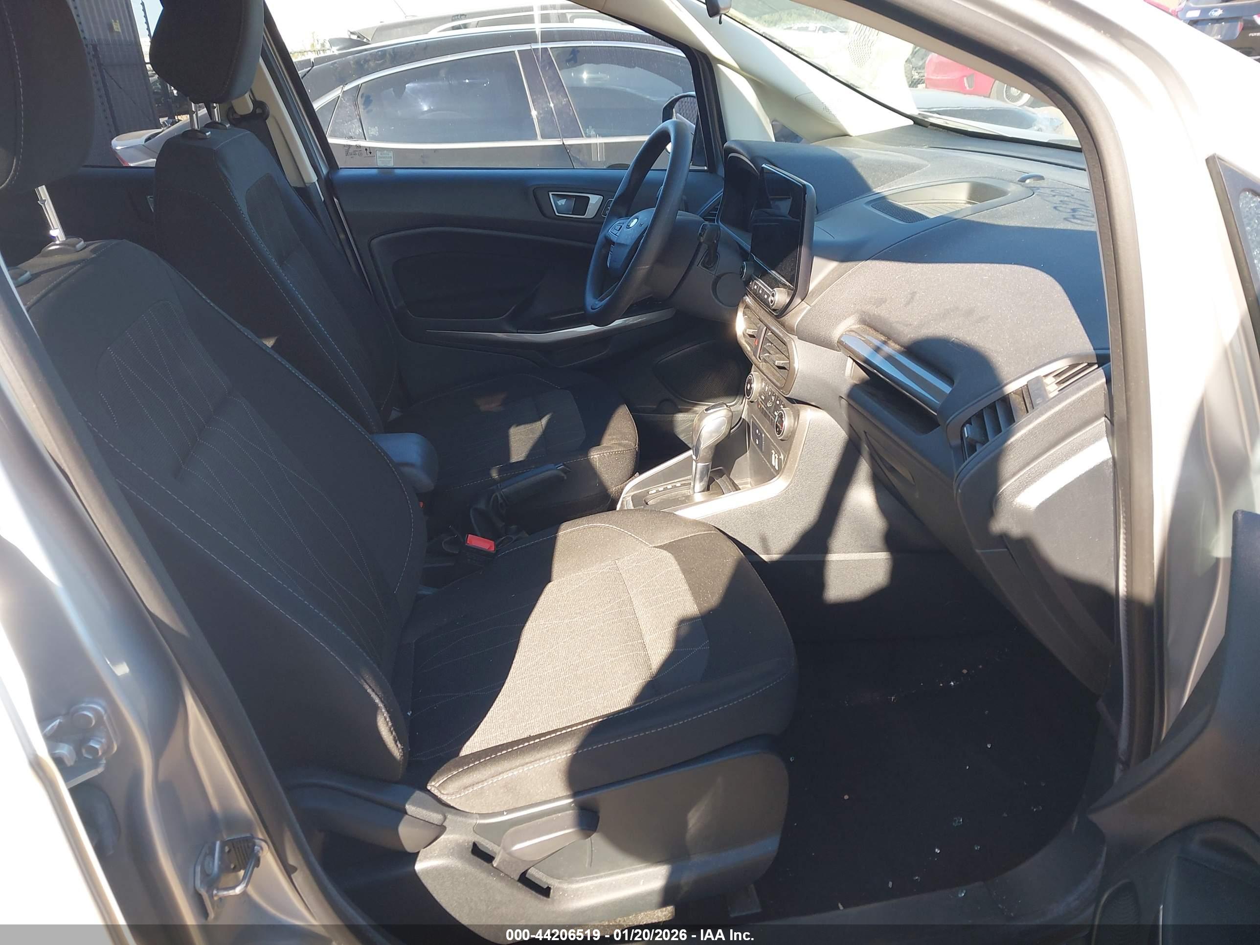 FORD ECOSPORT image 5