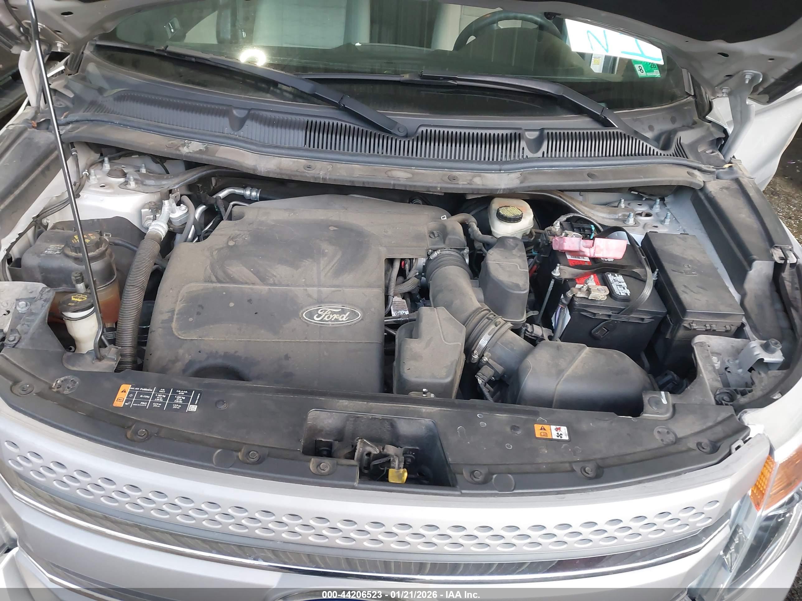 FORD EXPLORER image 10