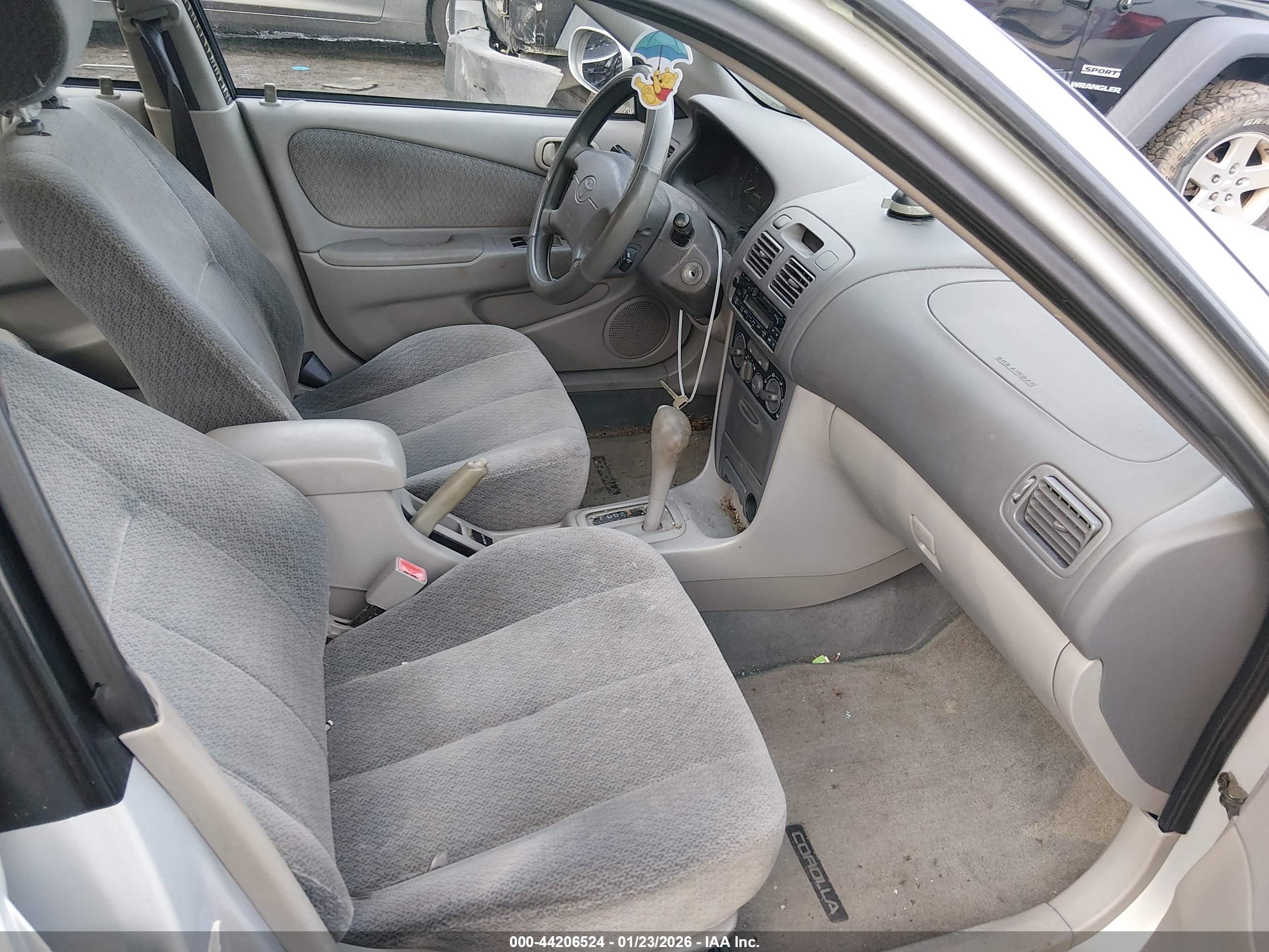 TOYOTA COROLLA image 5