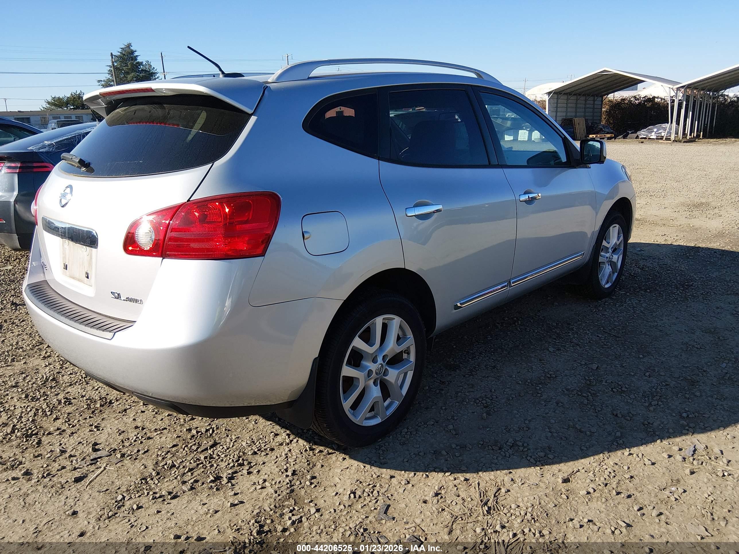 NISSAN ROGUE image 4