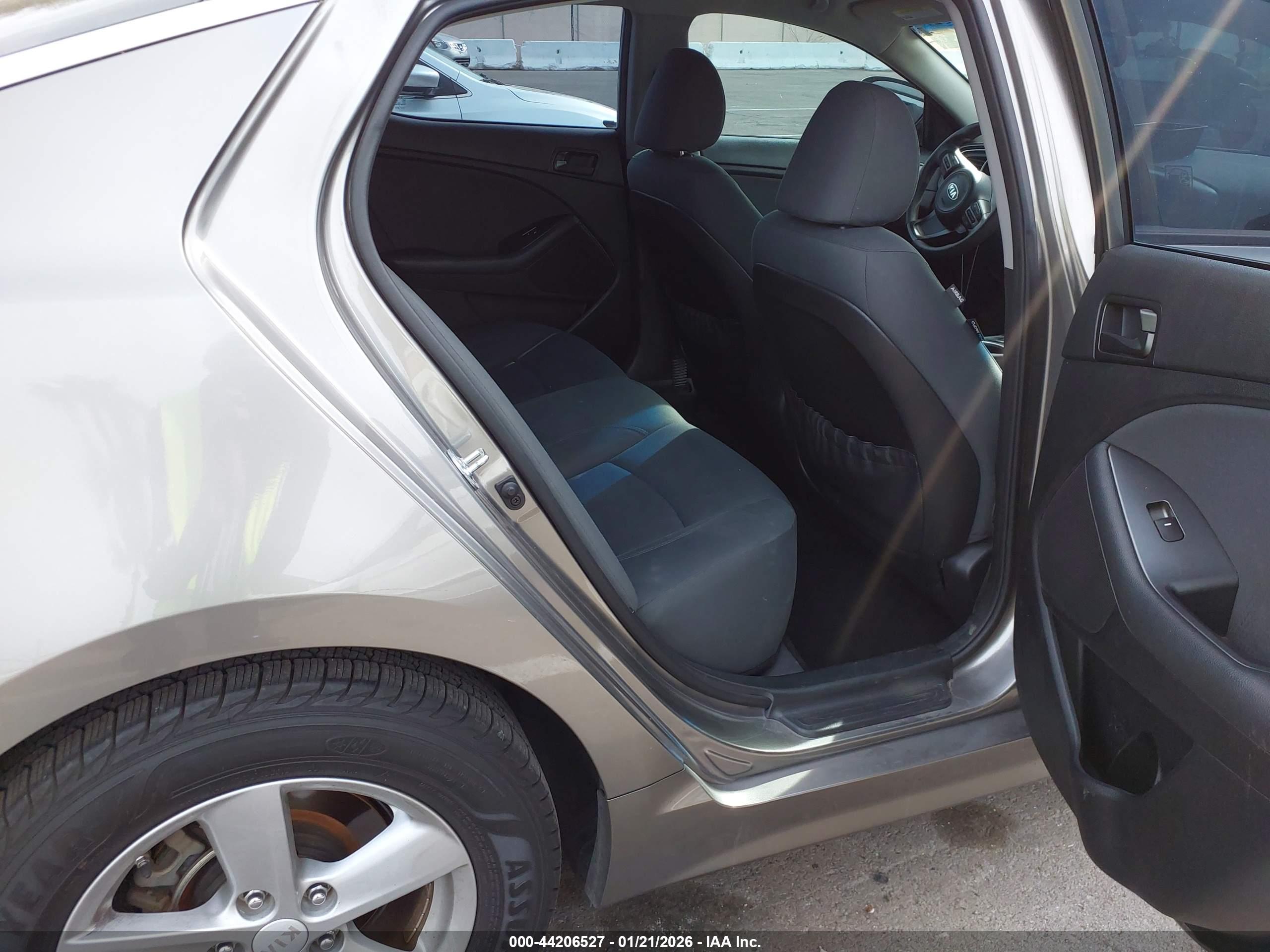 KIA OPTIMA image 8