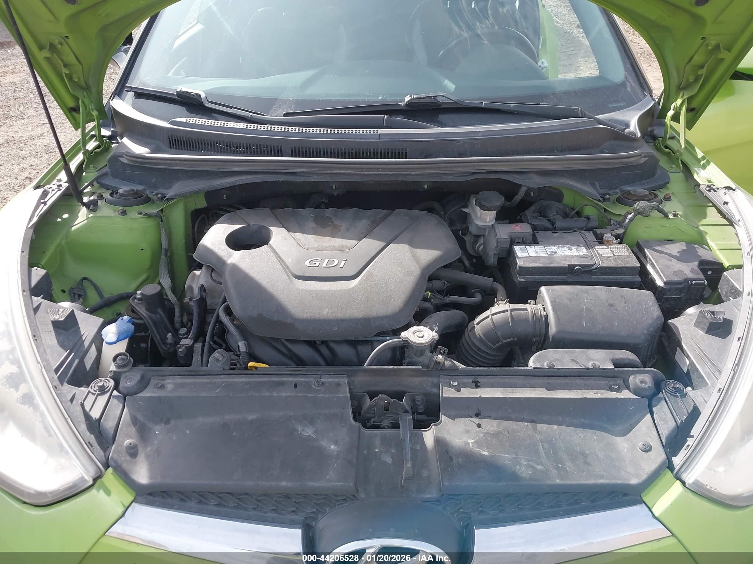 HYUNDAI VELOSTER image 10