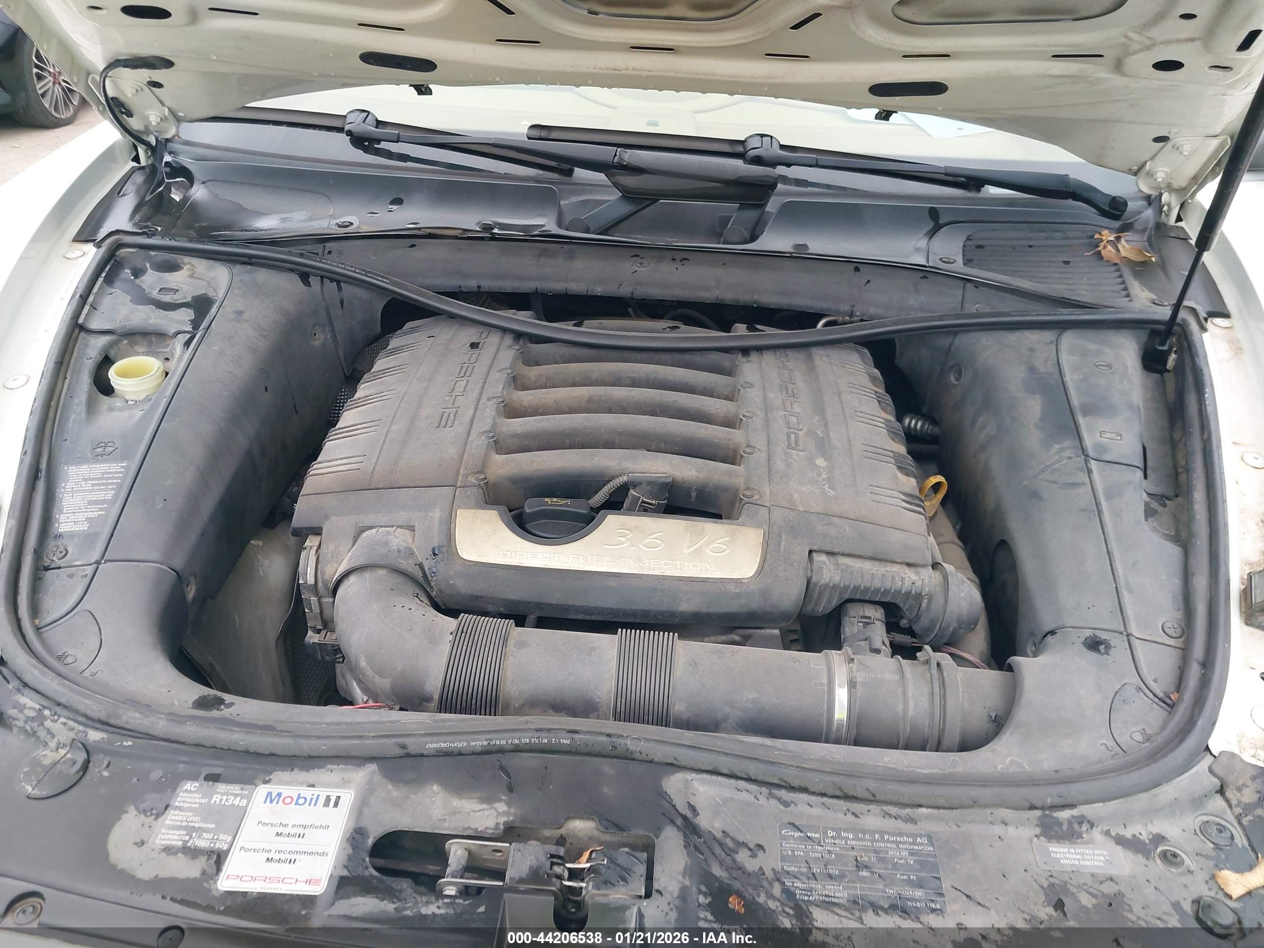 PORSCHE CAYENNE image 10