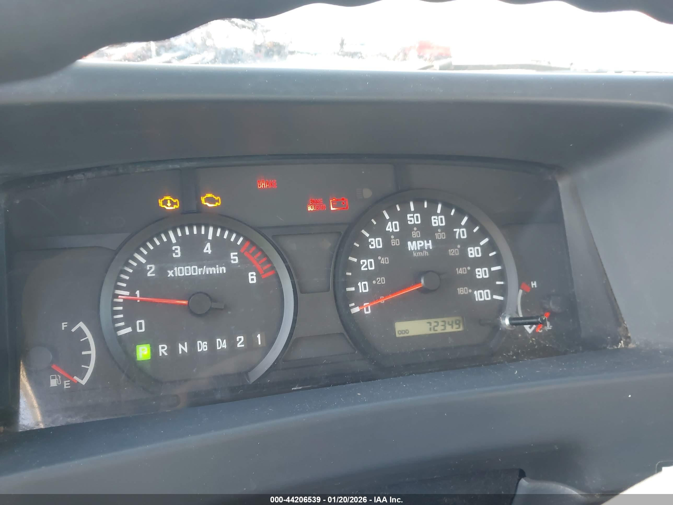 ISUZU NPR image 6