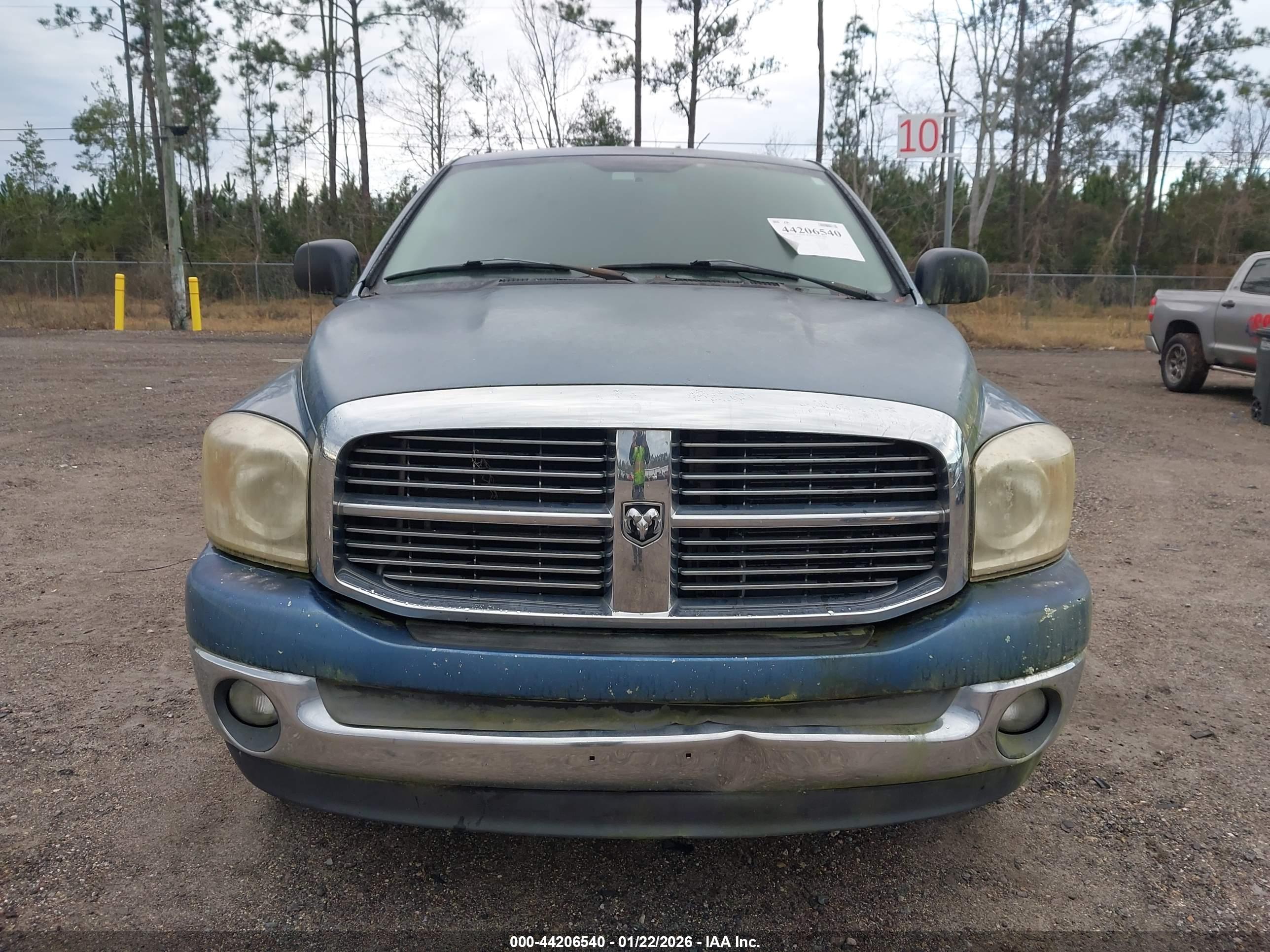 DODGE RAM image 6