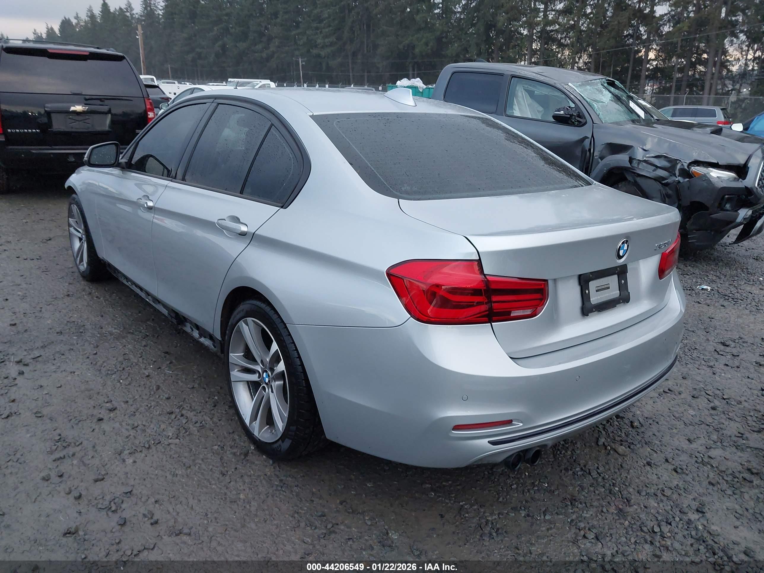 BMW 328I image 3