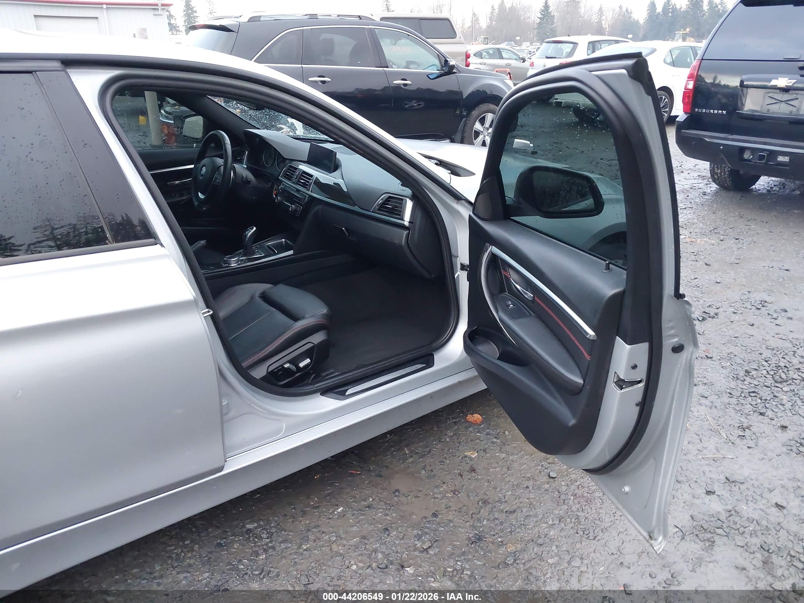 BMW 328I image 5