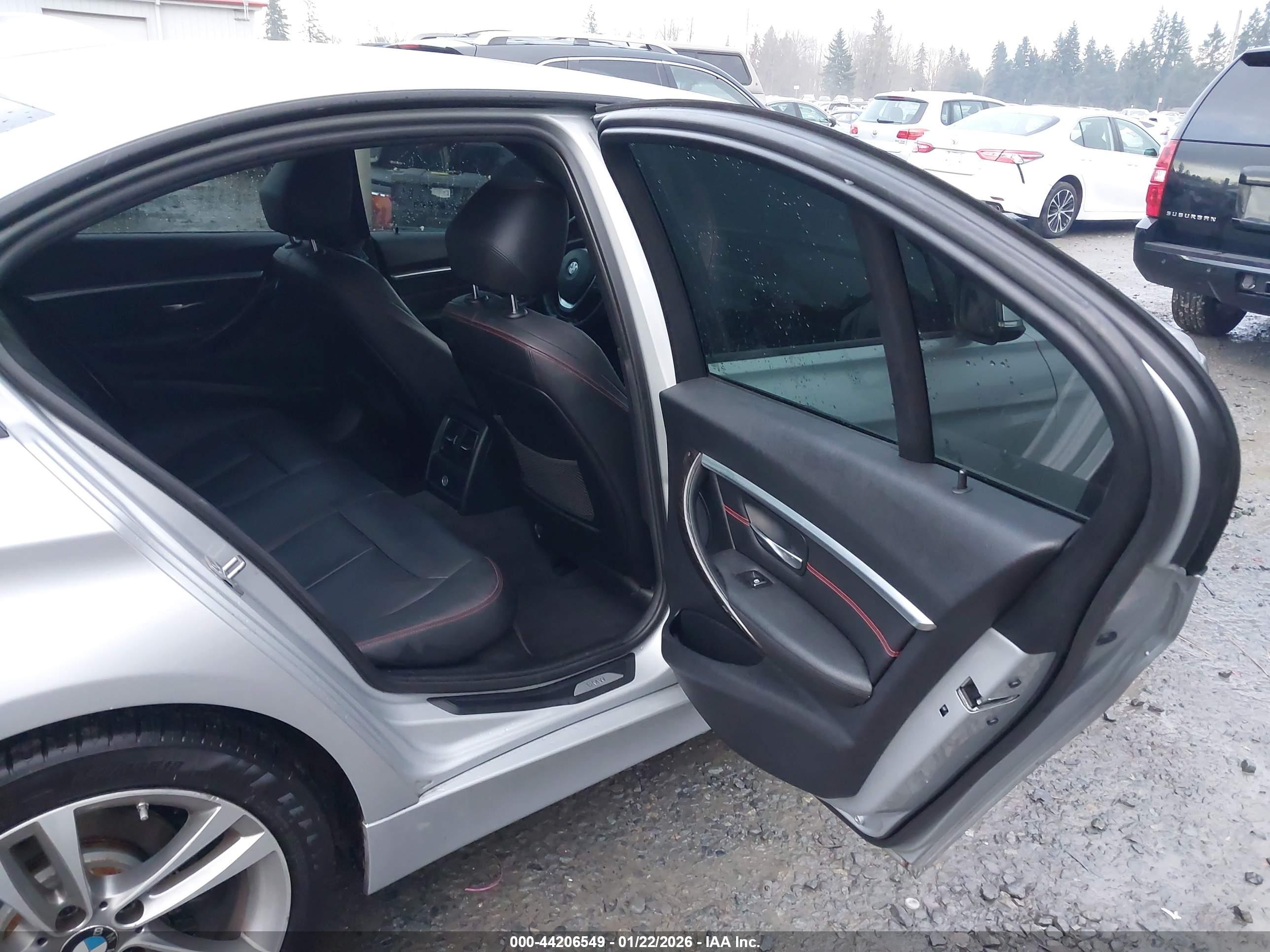 BMW 328I image 8